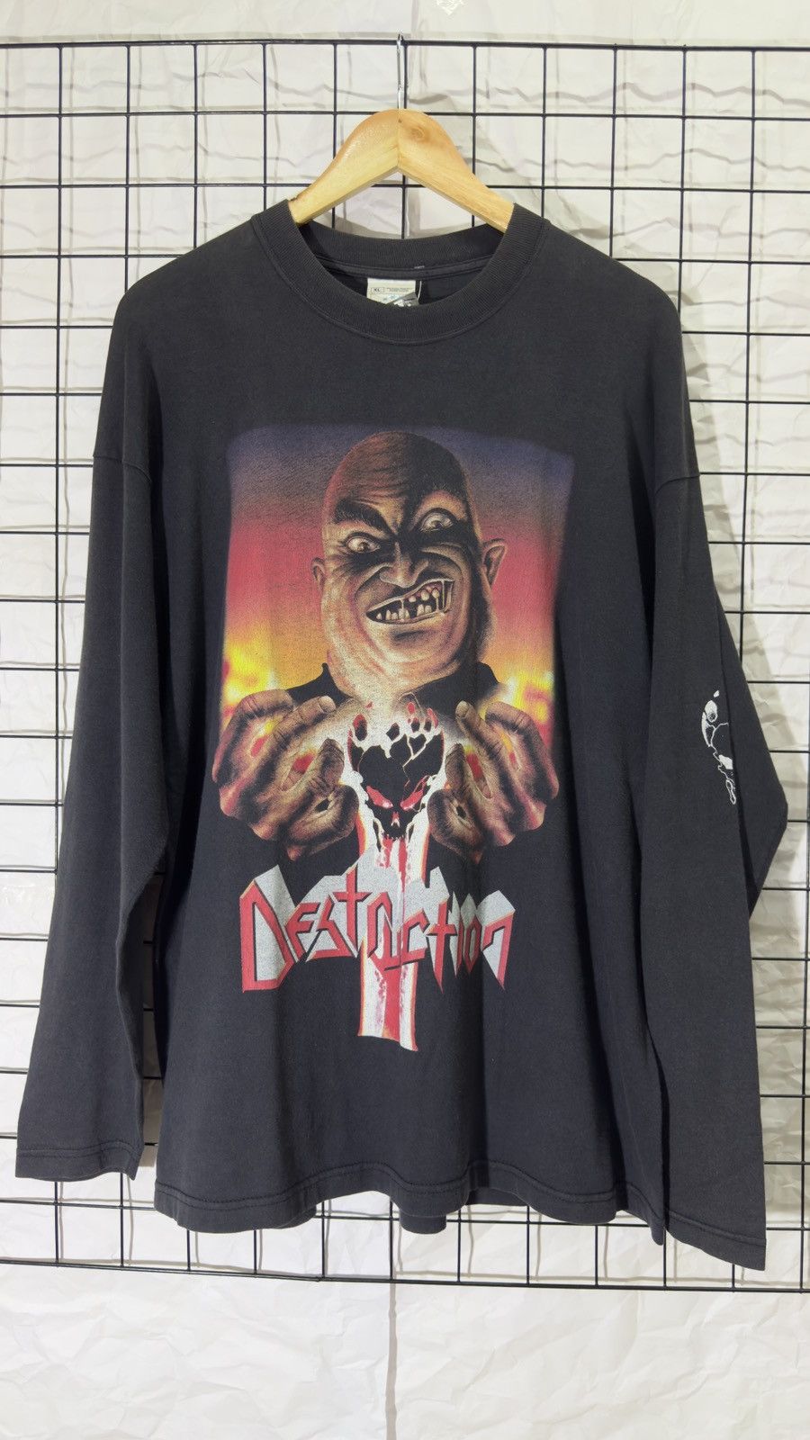 Band Tees Vintage 1999 destruction tour metal band tee shirt Size US XL / EU 56 / 4 - 1 Thumbnail