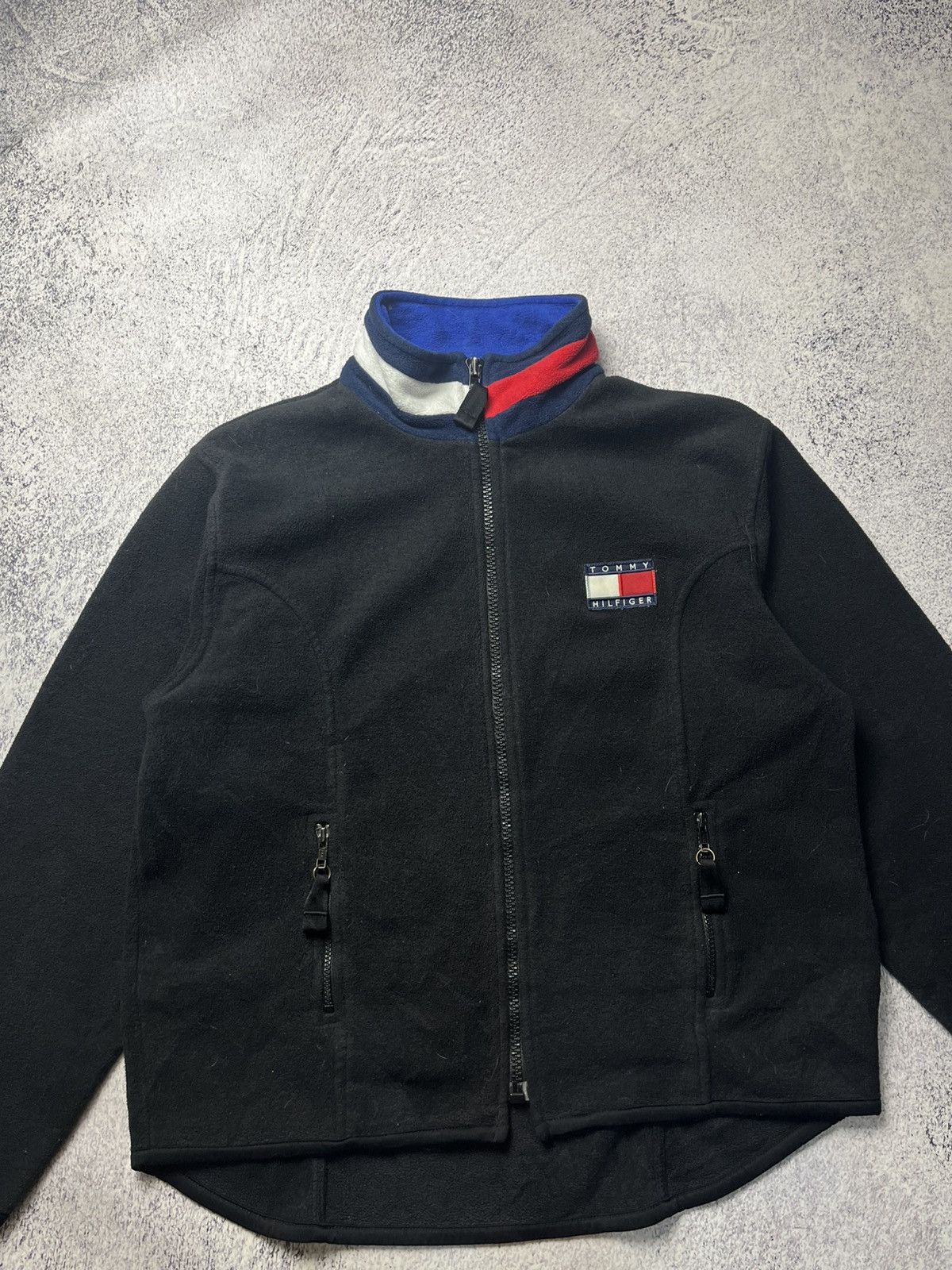 Other Vintage Tommy Hilfiger Fleece Jacket Big Logo Y2K Size US L / EU 52-54 / 3 - 8 Thumbnail