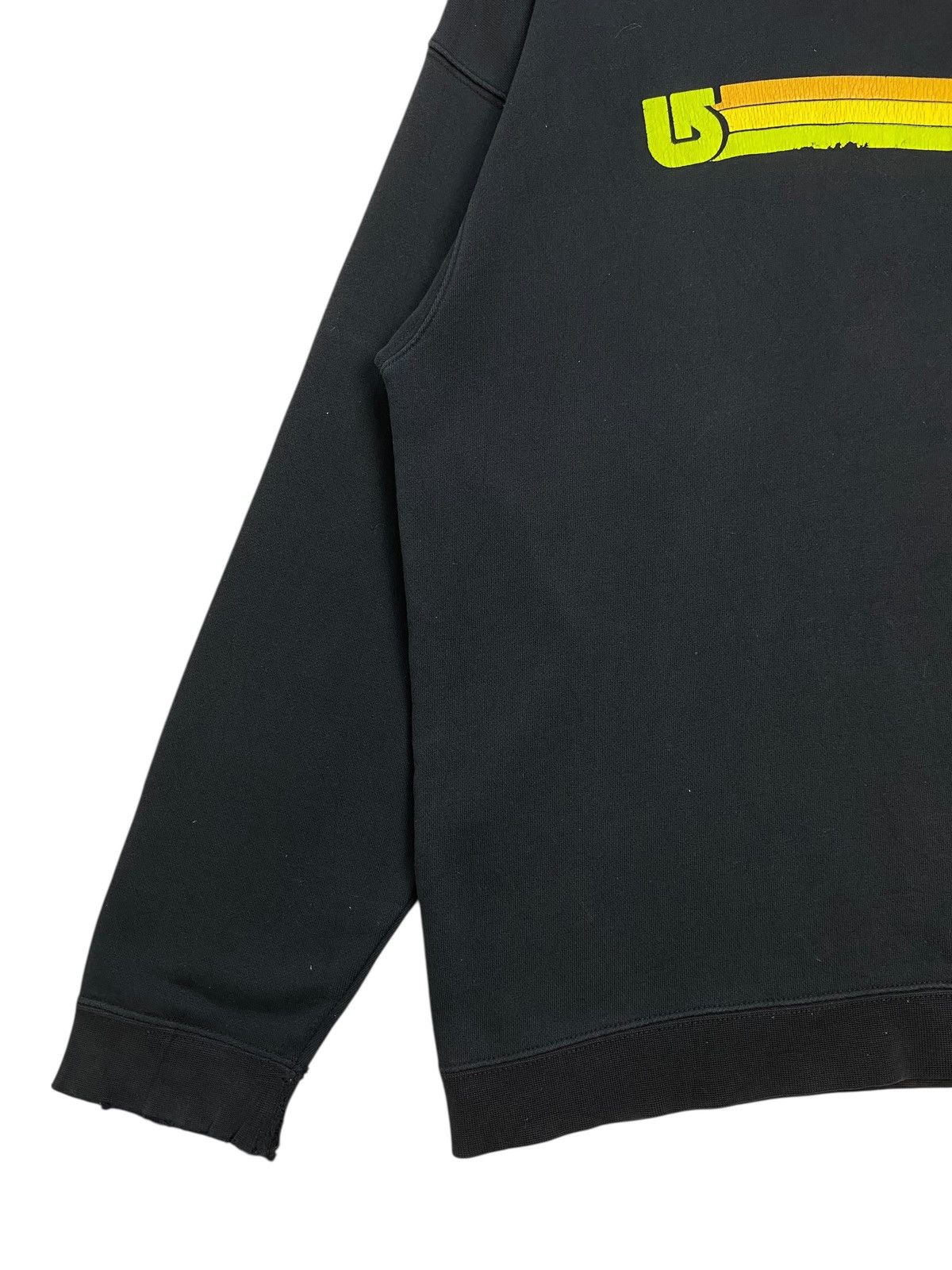 Burton Burton Snowboards Y2K Crewneck Sweatshirt Jumper Size L Size US L / EU 52-54 / 3 - 3 Thumbnail