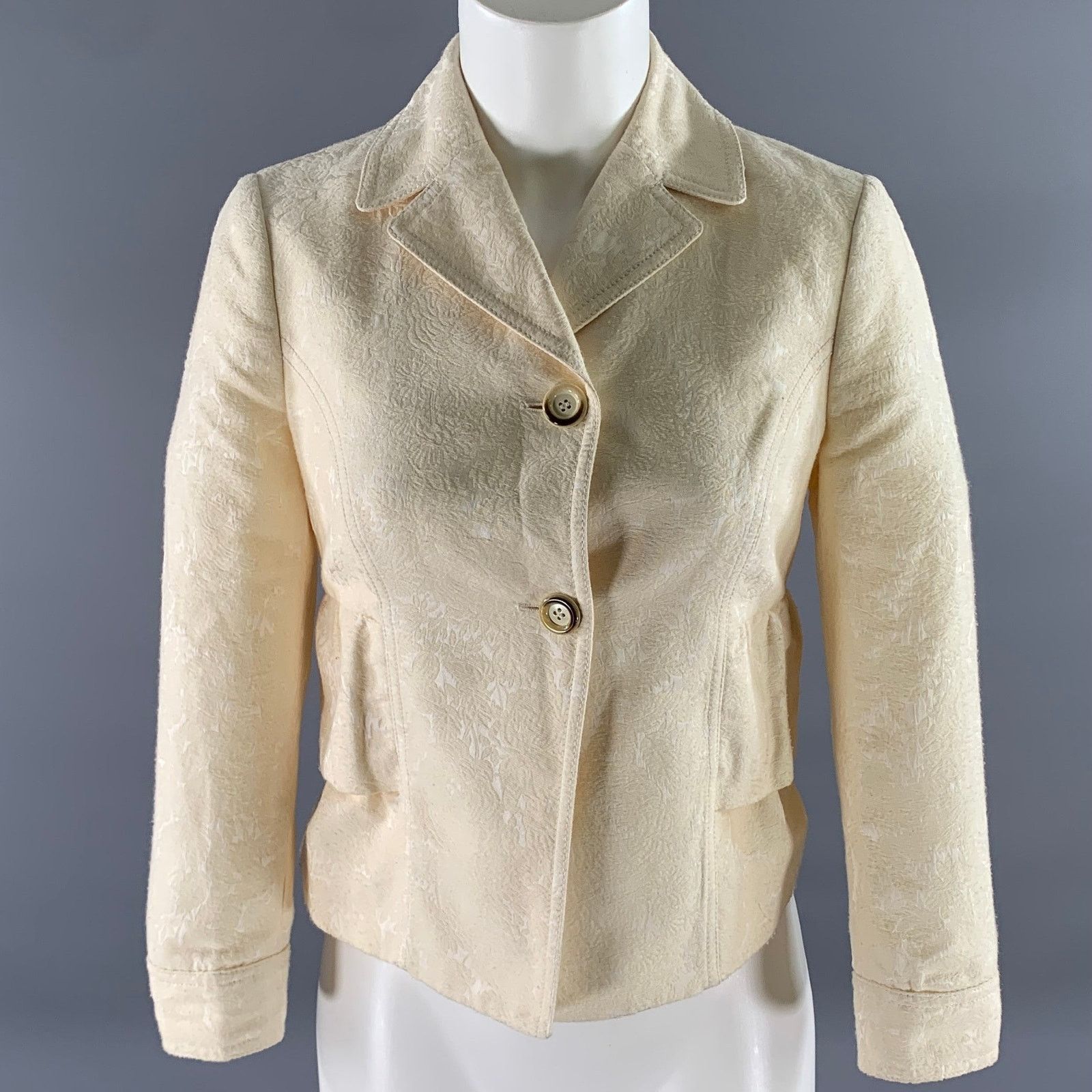 Valentino VALENTINO Size 4 Cream Floral Jacquard Cropped Jacket Size S / US 4 / IT 40 - 1 Thumbnail