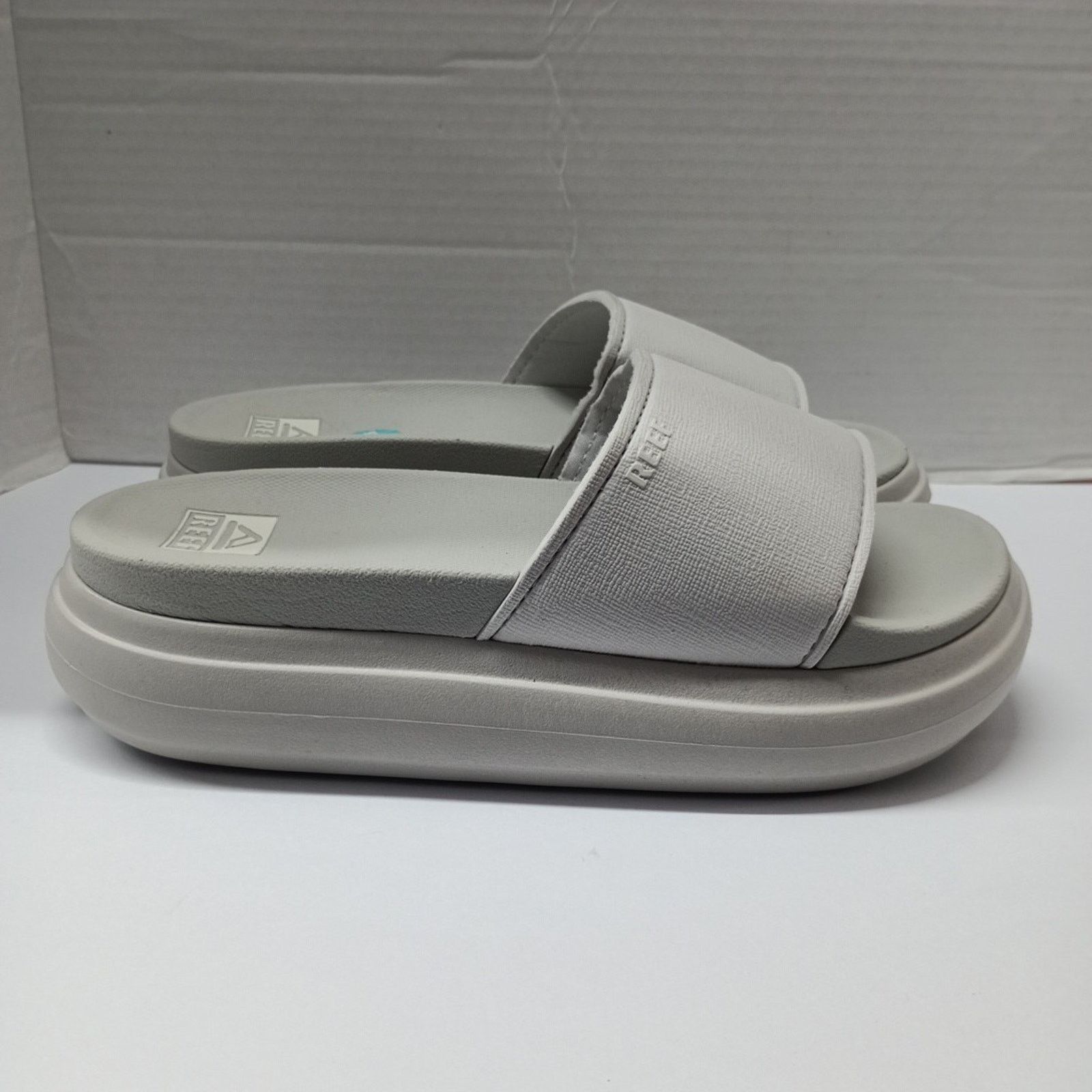 REEF Reef Cushion Bondi Bay Women's Sandals Size 8 Fog Synthetic Size US 8 / IT 38 - 1 Thumbnail