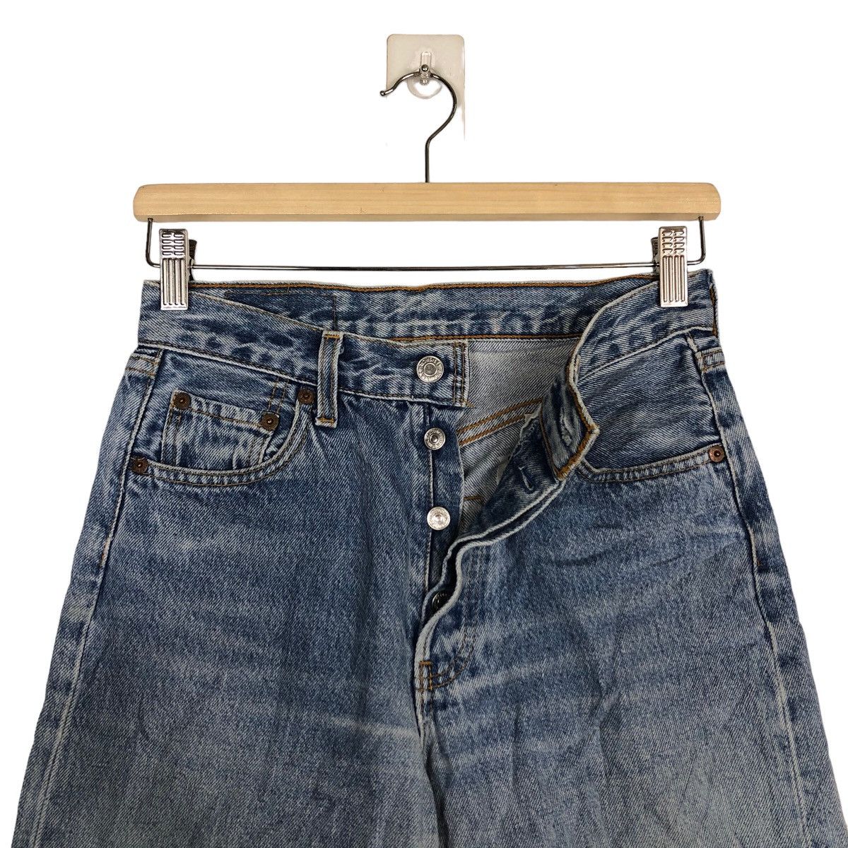 Levi's 🔥90’s VINTAGE LEVIS 501 DISTRESSED DENIM JEANS Size US 26 / EU 42 - 10 Thumbnail