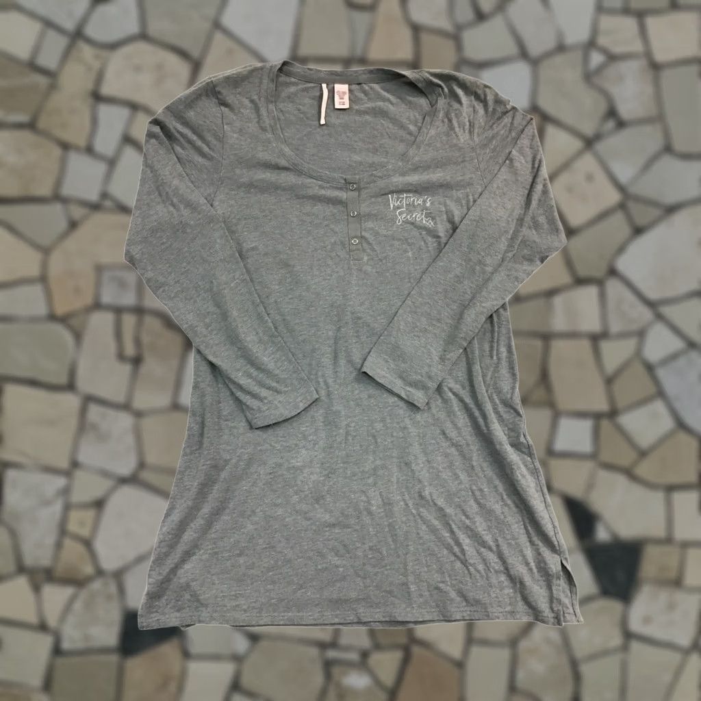 Victoria's Secret Item Specifications: Brand: Nike Size ONE SIZE - 1 Thumbnail