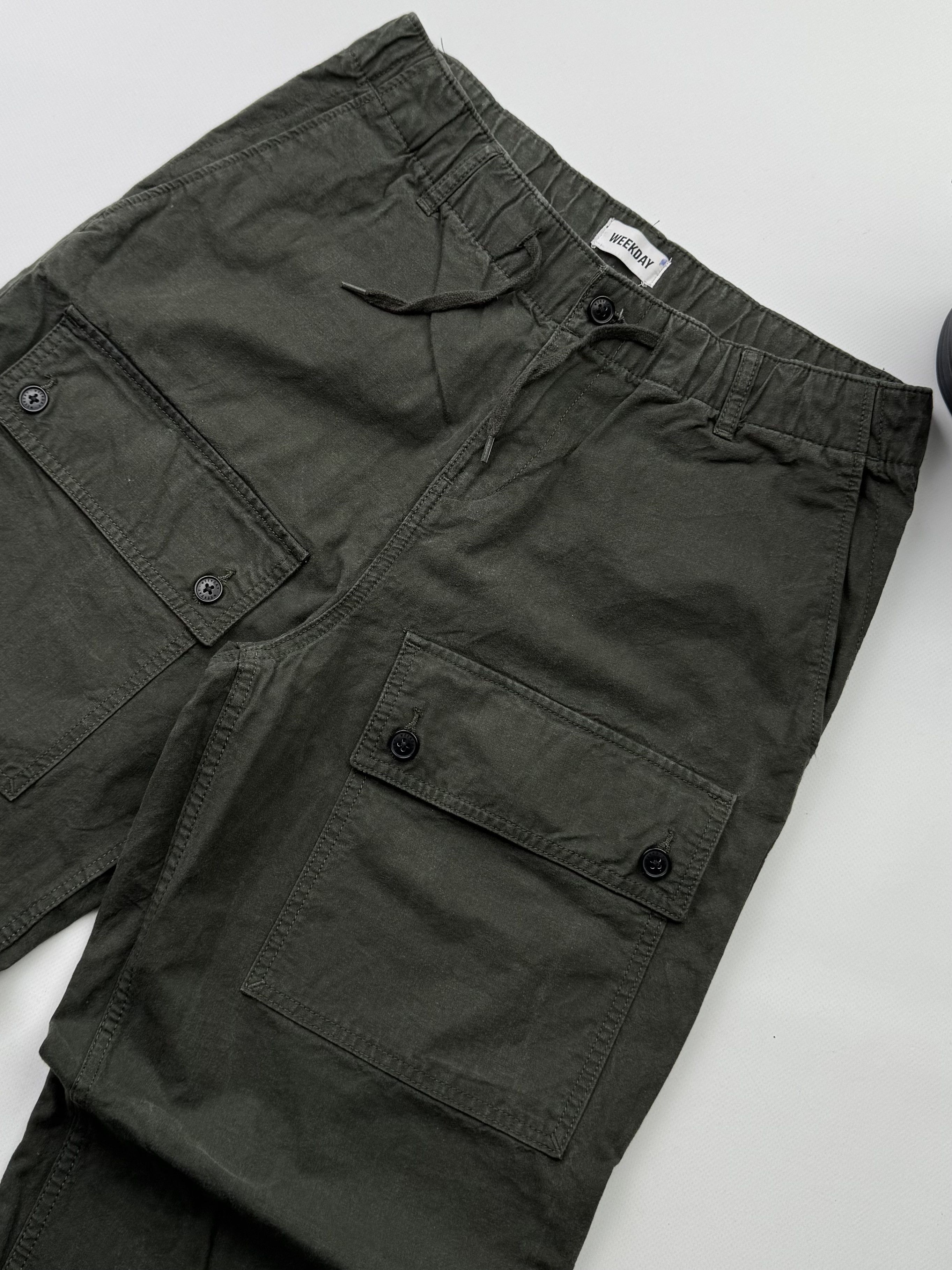 Weekday Weekday Cargo Pants (145) Size US 30 / EU 46 - 2 Thumbnail
