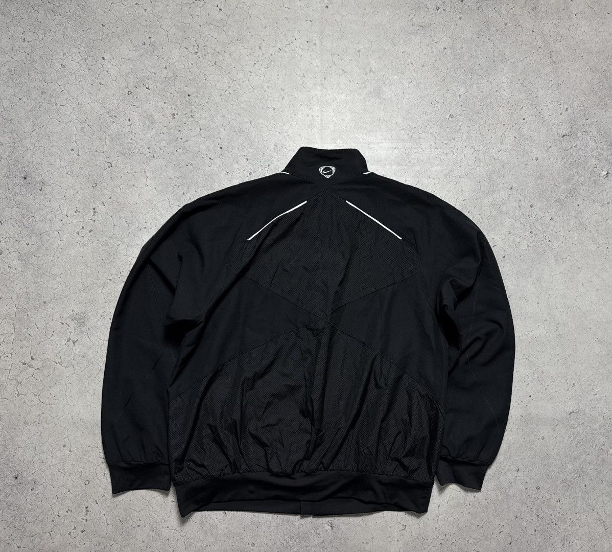 Nike Nike FC Juventus Football Track Suit Vintage Nylon Soccer Size US L / EU 52-54 / 3 - 9 Thumbnail