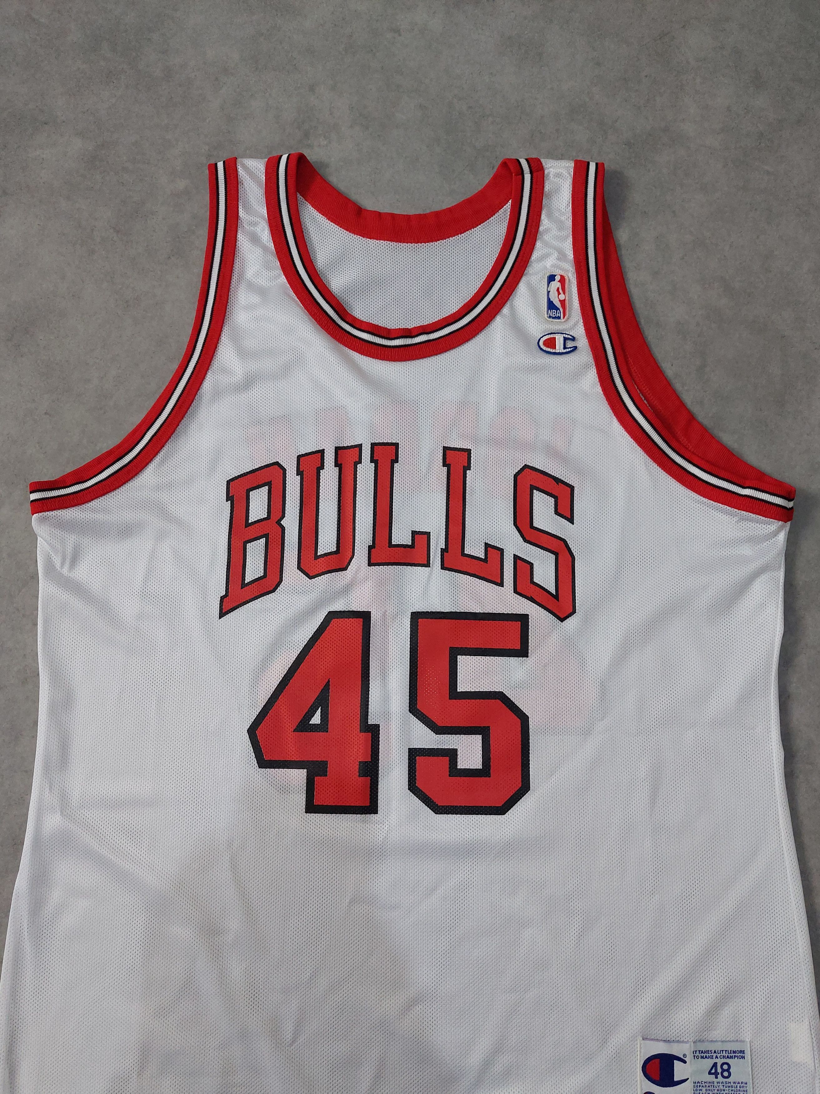 Champion × NBA × Vintage Vintage Chicago Bulls Michael Jordan NBA Jersey ,size 48 Size US L / EU 52-54 / 3 - 3 Thumbnail