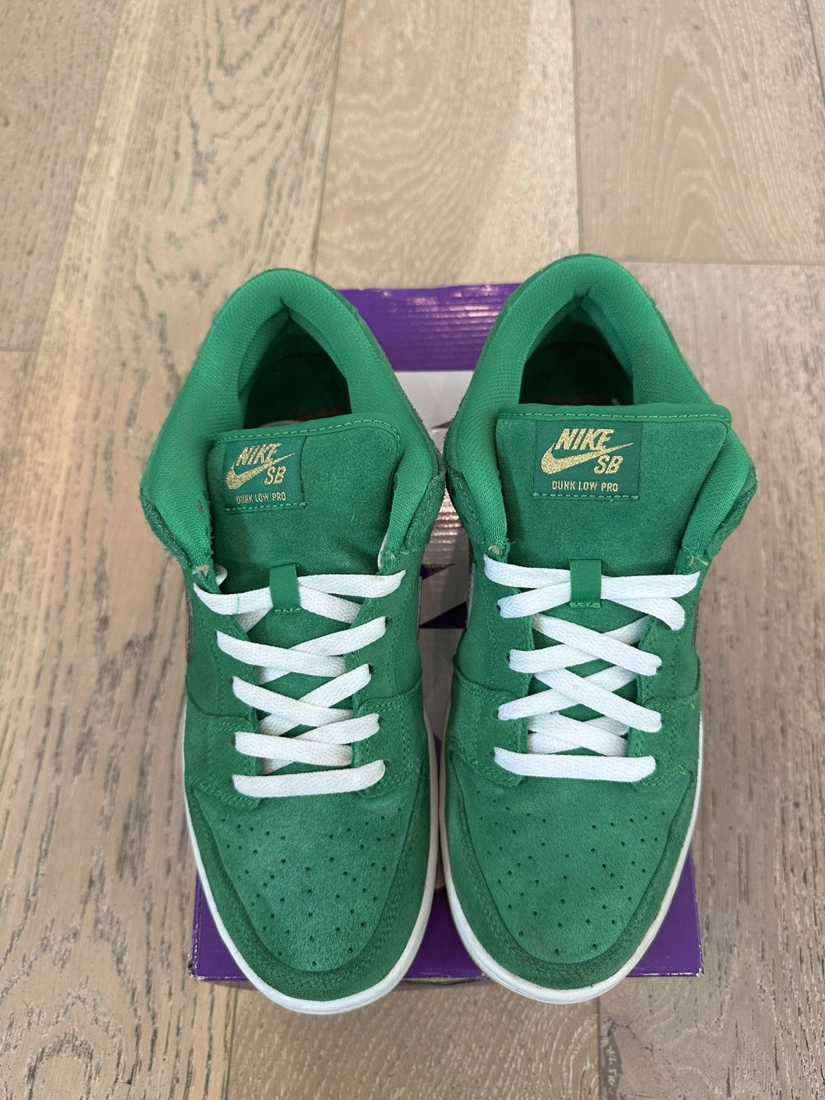 Nike SB Nike SB Dunk Low Pro St. Patrick's Day Size US 9 / EU 42 - 2 Thumbnail