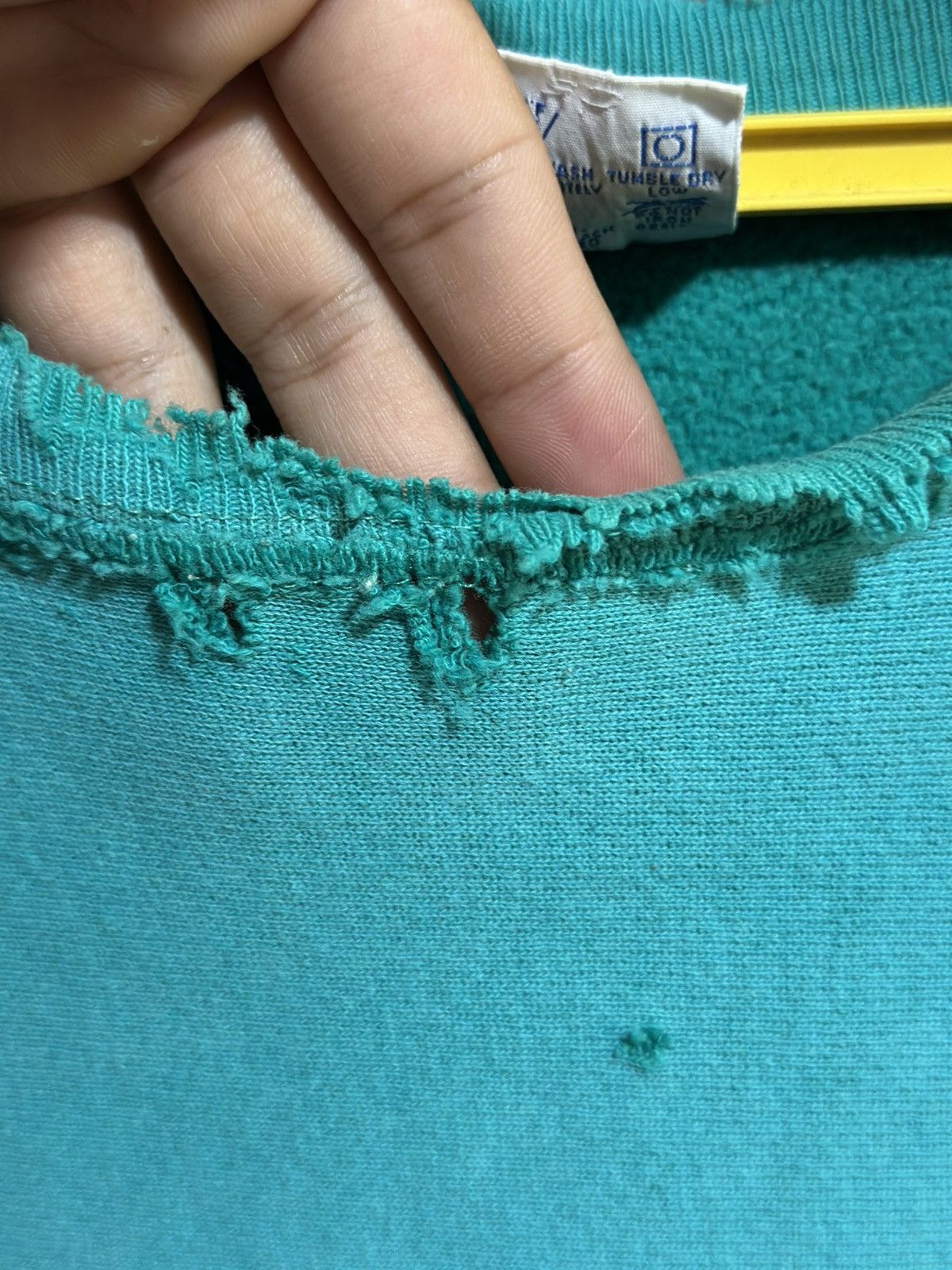 Champion Thrashed Vintage Champion Reverse weave Sweatshirt Tee Size US L / EU 52-54 / 3 - 4 Thumbnail