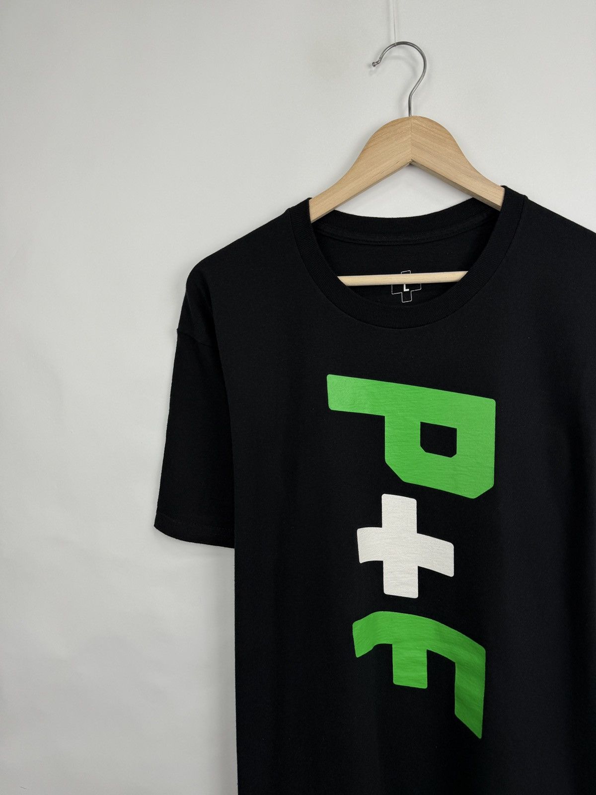 Places + Faces 🇺🇸 Y2K Places + Faces P+F T-Shirt Aesthetic Size US L / EU 52-54 / 3 - 3 Thumbnail
