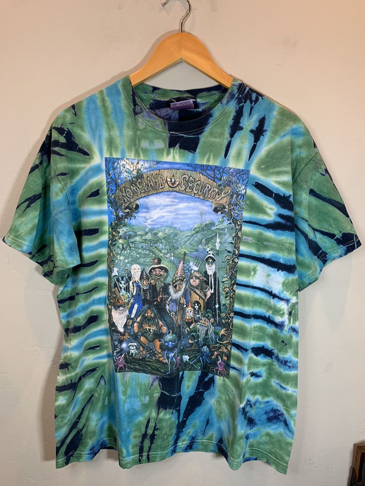 Vintage *RARE* Vintage 90’s Gnomeland Security Tie-Dye Art T-Shirt L Size US L / EU 52-54 / 3 - 1 Thumbnail