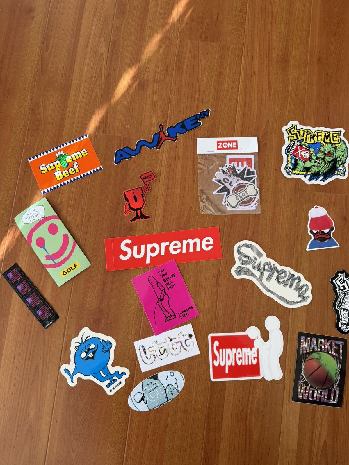 Supreme Random Supreme Stickers Hype Size ONE SIZE - 1 Thumbnail