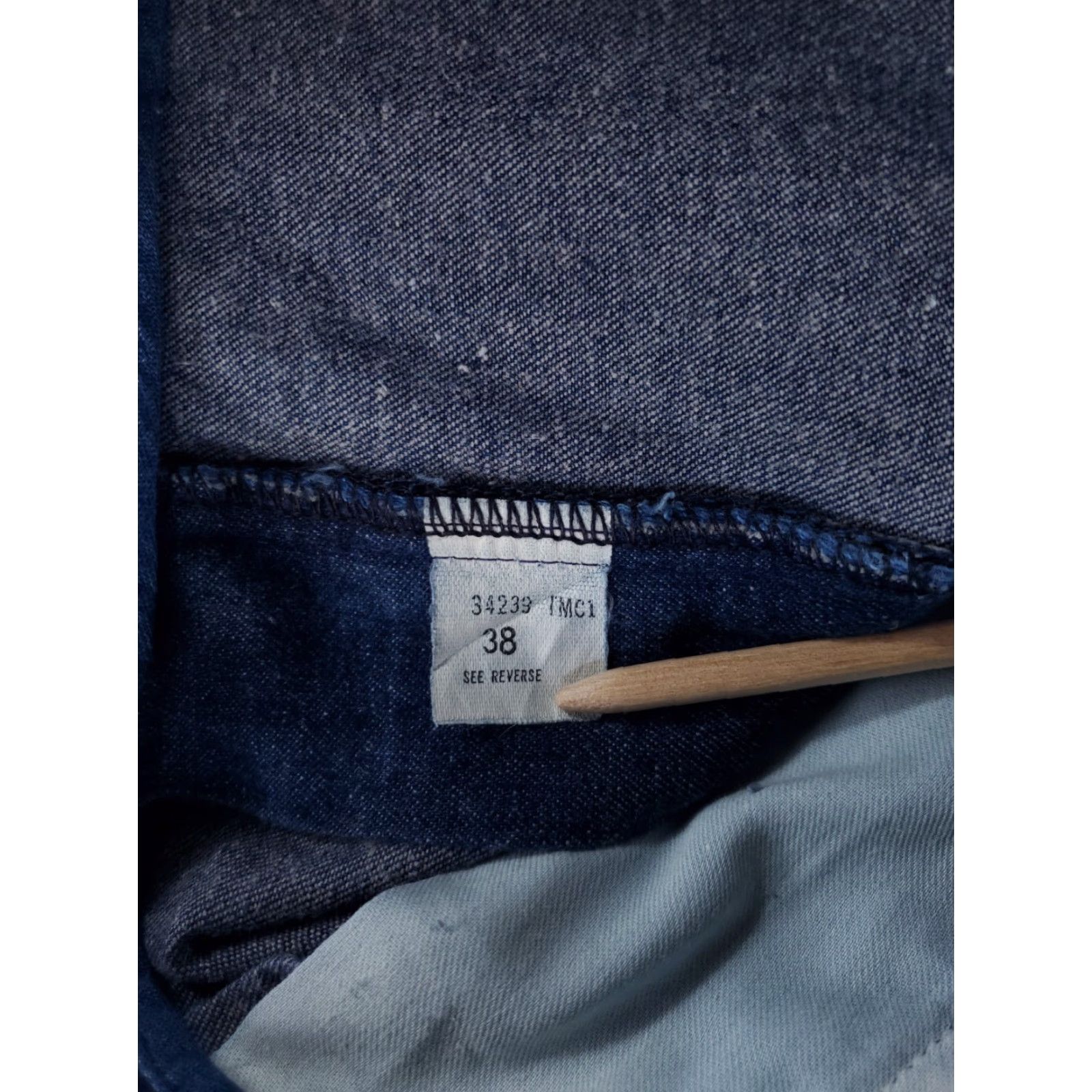 Haggar Haggar VTG Y2K Pleated Denim EZ's Shorts Blue Mens 37 x 6 Actual 38 Regular Men Denim Shorts Mens Blue VTG Y2K Pleated Denim EZ's Shorts Size US 37 - 3 Thumbnail