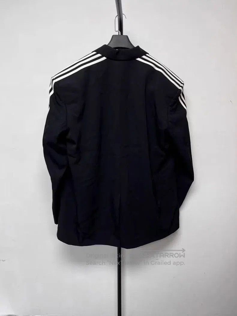 Balenciaga Balenciaga x Adidas FW22 Collar Blazer. Size US S / EU 44-46 / 1 - 2 Thumbnail