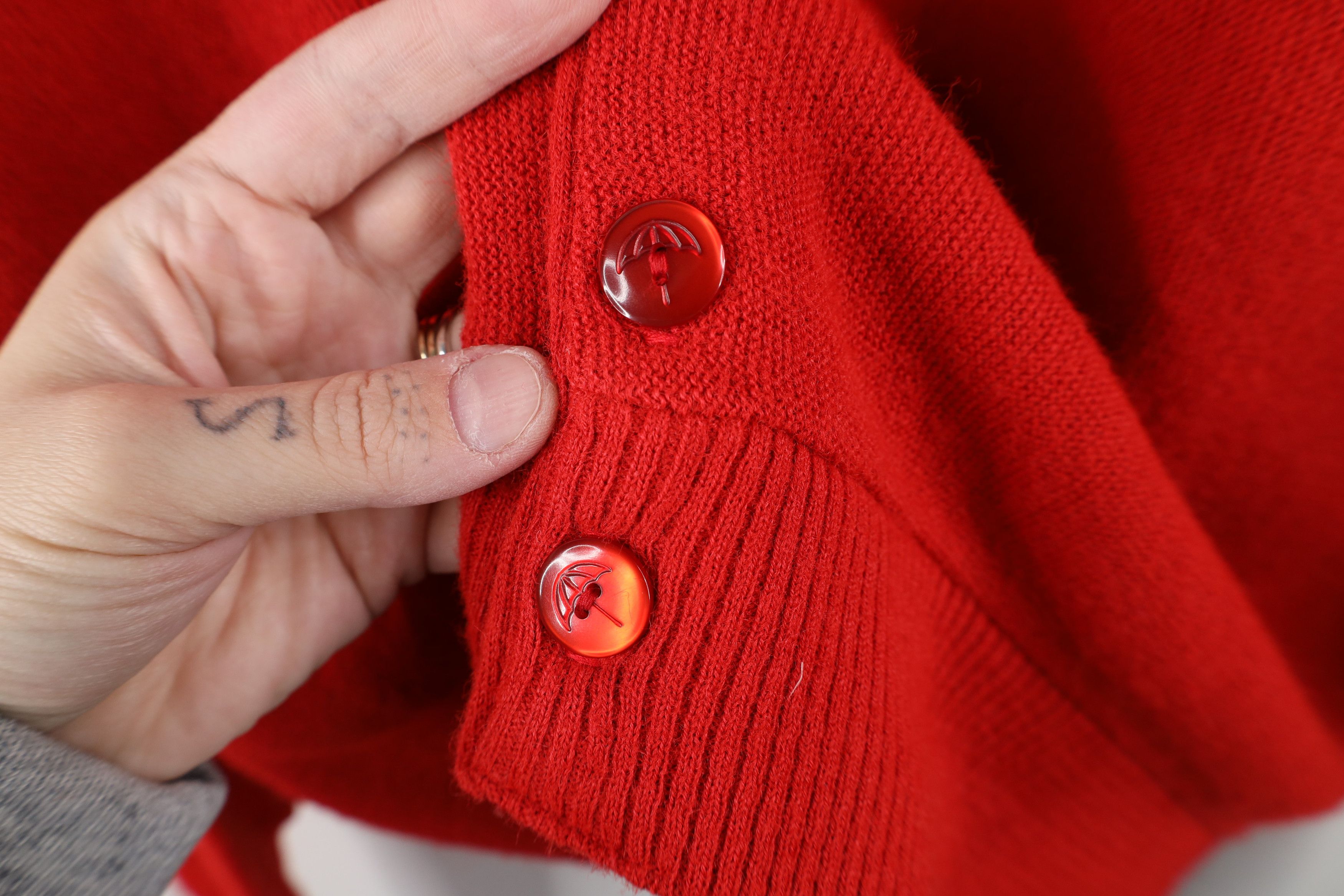 Vintage Vintage 70s Streetwear Cobain Knit Cardigan Sweater Red USA Size US L / EU 52-54 / 3 - 4 Thumbnail