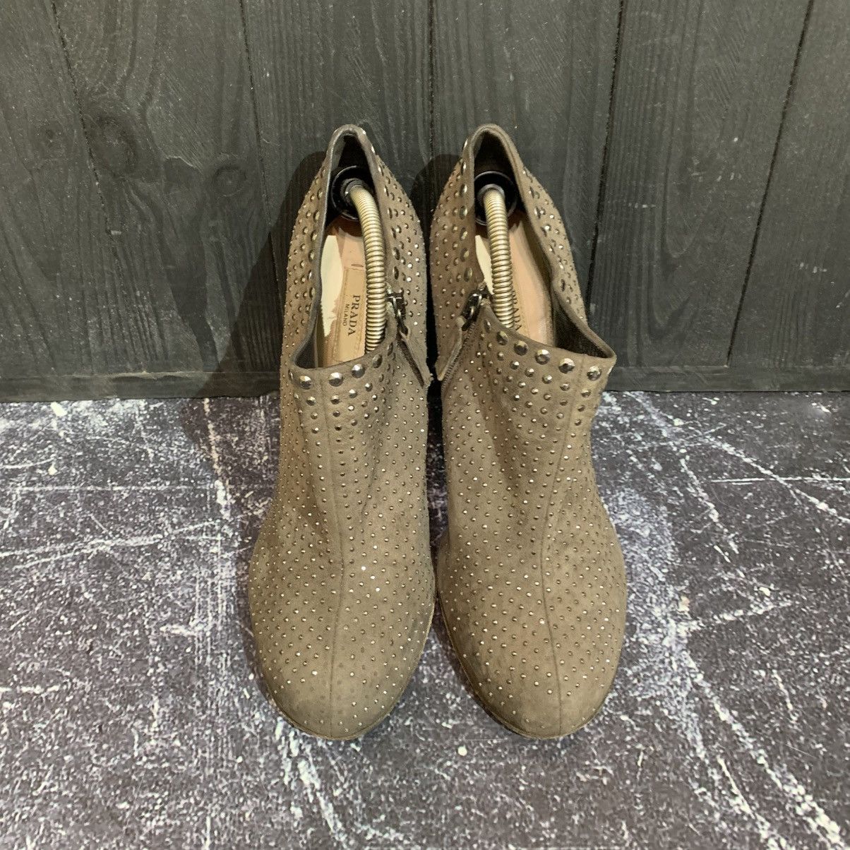 Prada PRADA Taupe Suede Studded Ankle Boots Heels Size 38.5 Size US 8.5 / IT 38.5 - 4 Thumbnail