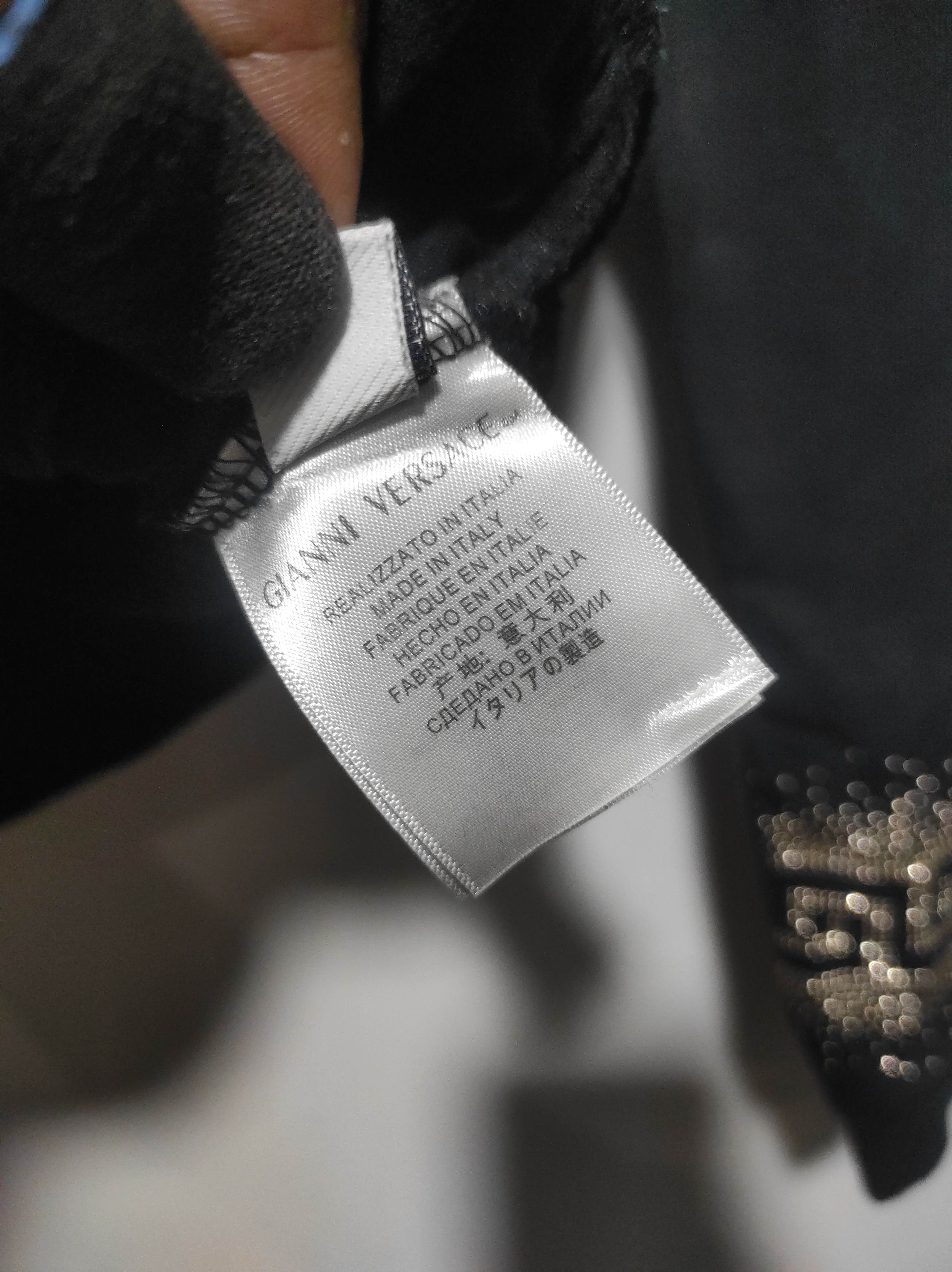 Versace Young Versace Fur Hoodie i6w9 style Size US XS / EU 42 / 0 - 13 Thumbnail