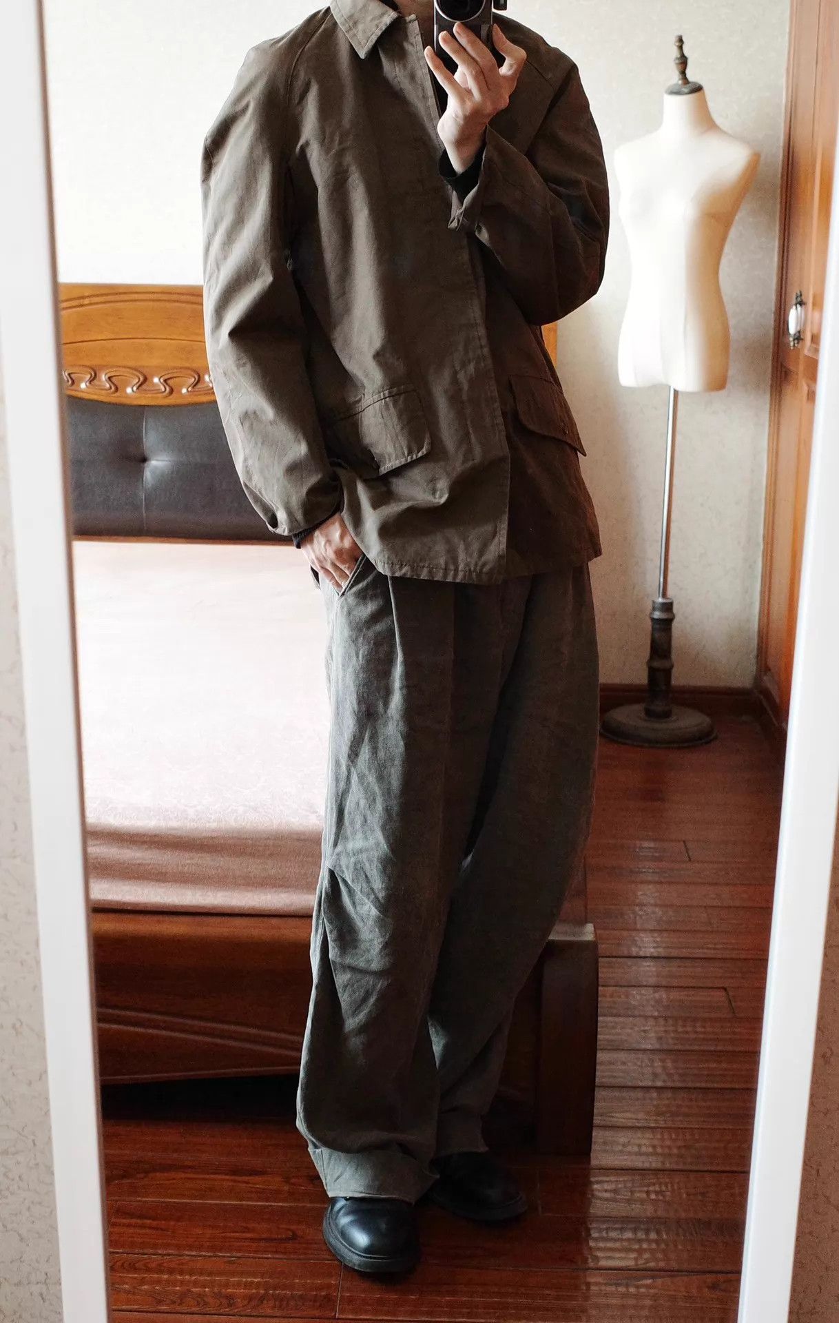 Vetements Vetements Vintage 60s French Hunting Jacket w/ Game Pocket Size US XS / EU 42 / 0 - 8 Thumbnail