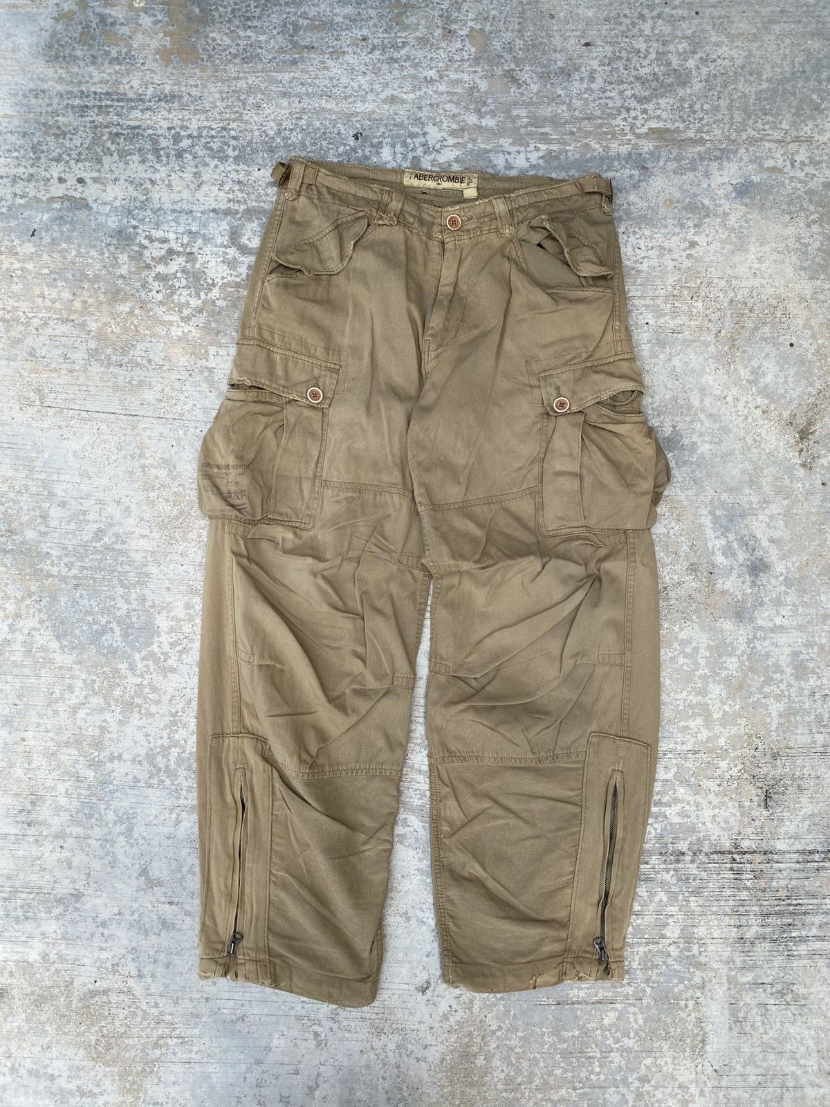 Abercrombie & Fitch Distressed Abercrombie baggy M65 cargo pants Size US 34 / EU 50 - 1 Thumbnail