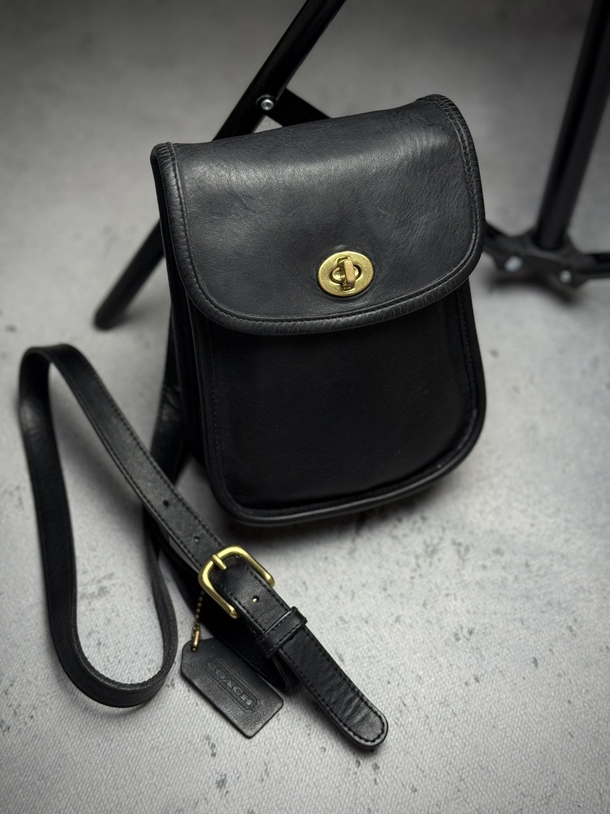 Vintage Coach Sidepack 9978 Leather Crossbody Mini Messenger