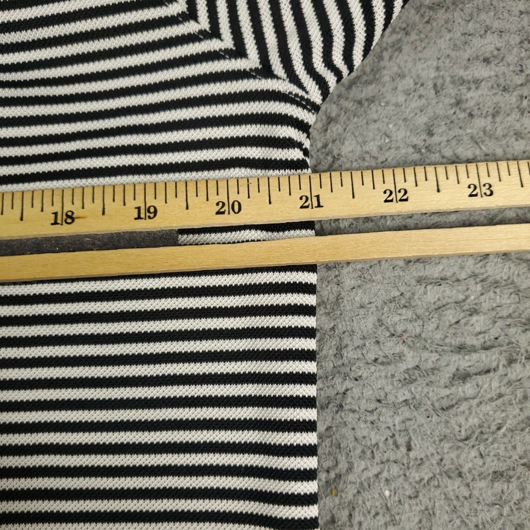 Vintage Zero Restriction Polo Shirt Mens Medium Black Striped Polo Shirt Casual Button Collar Short Sleeve Mens Polo Black Striped Shirt Size US M / EU 48-50 / 2 - 5 Thumbnail