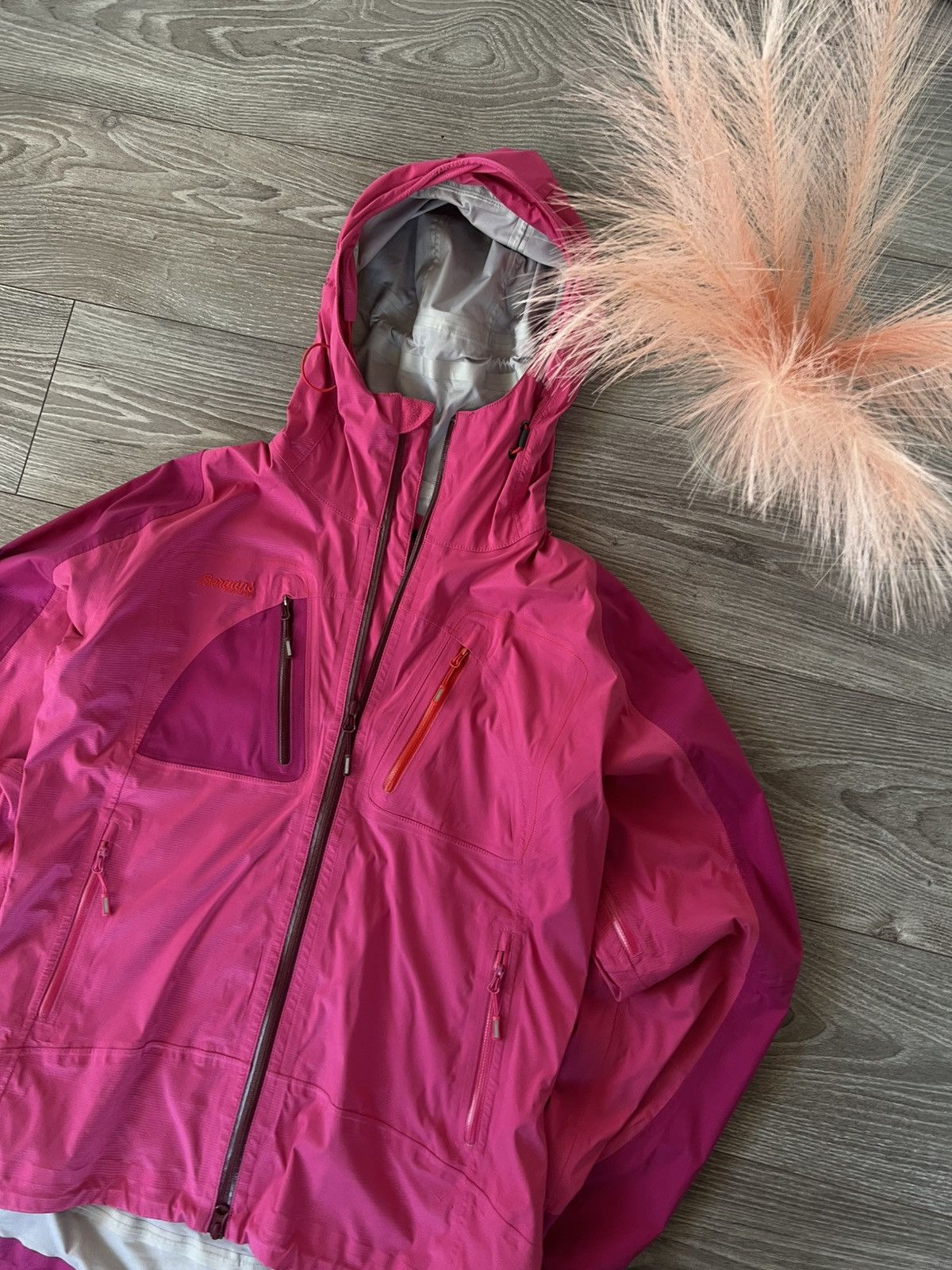 Bergans of Norway ‼️Bergans Of Norway Cecilie Jacket ARC Type Waterproof Jacket Size L / US 10 / IT 46 - 7 Thumbnail