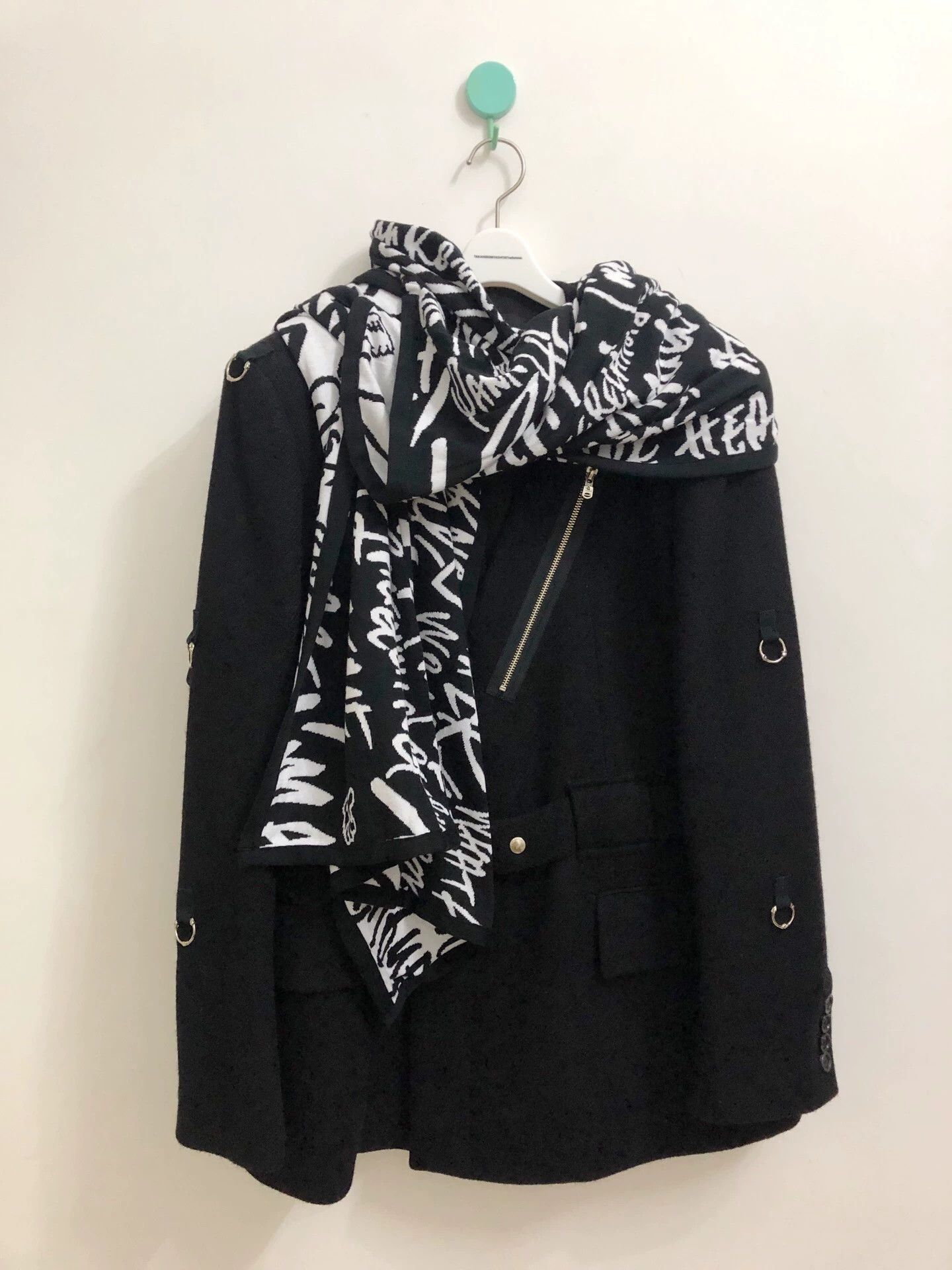 Takahiromiyashita The Soloist. TAKAHIROMIYASHITA THE soloist scarf&cape double-sided Size ONE SIZE - 3 Thumbnail