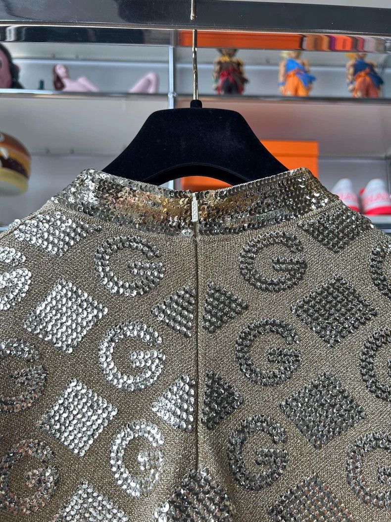Gucci Gucci Glittering gold sequin letter long-sleeved knitted T Size US L / EU 52-54 / 3 - 5 Thumbnail