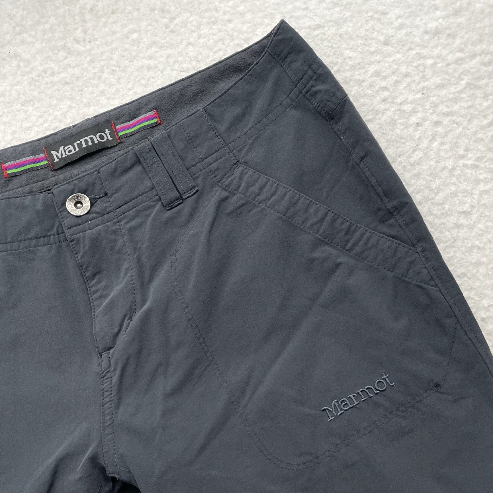 Marmot Marmot Pants Womens Size 6 Gray Convertible Quick Dry Inseam 32 in Casual Regular Straight 31 in Nylon Cotton Elastane Front Flat Pockets Button Size 28" / US 6 / IT 42 - 2 Thumbnail