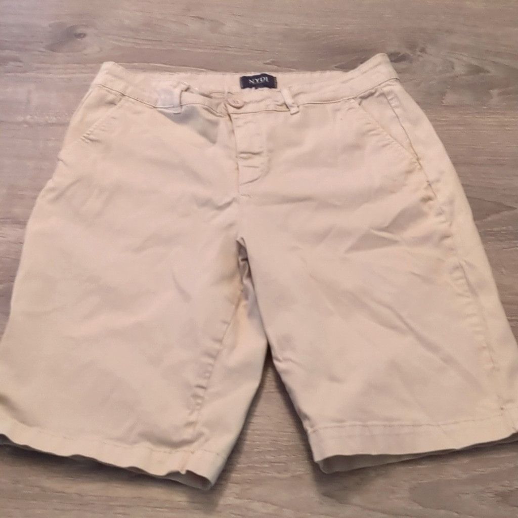 NYDJ NYDJ cream lift tick technology Bermuda shorts size 6 Size 28" / US 6 / IT 42 - 1 Thumbnail