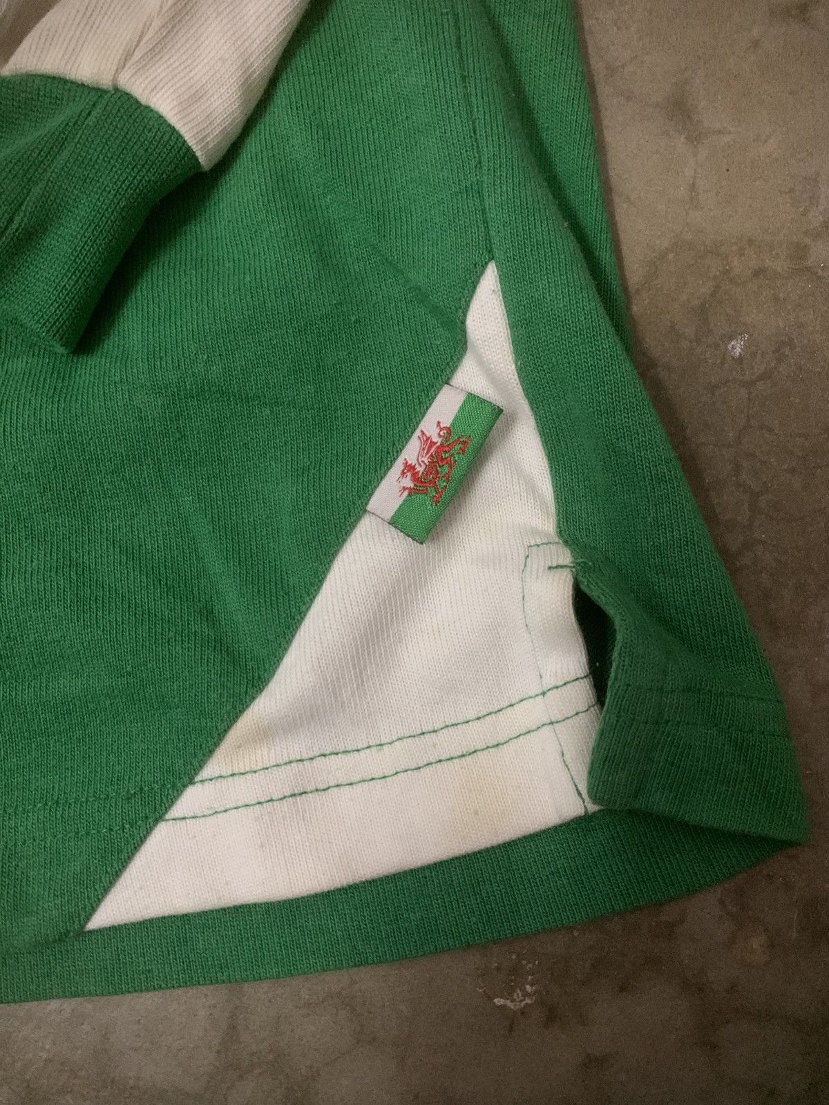 Reebok × Vintage Wales Rugby Union Official Merchandise Long Sleeve Tee Size US S / EU 44-46 / 1 - 8 Thumbnail