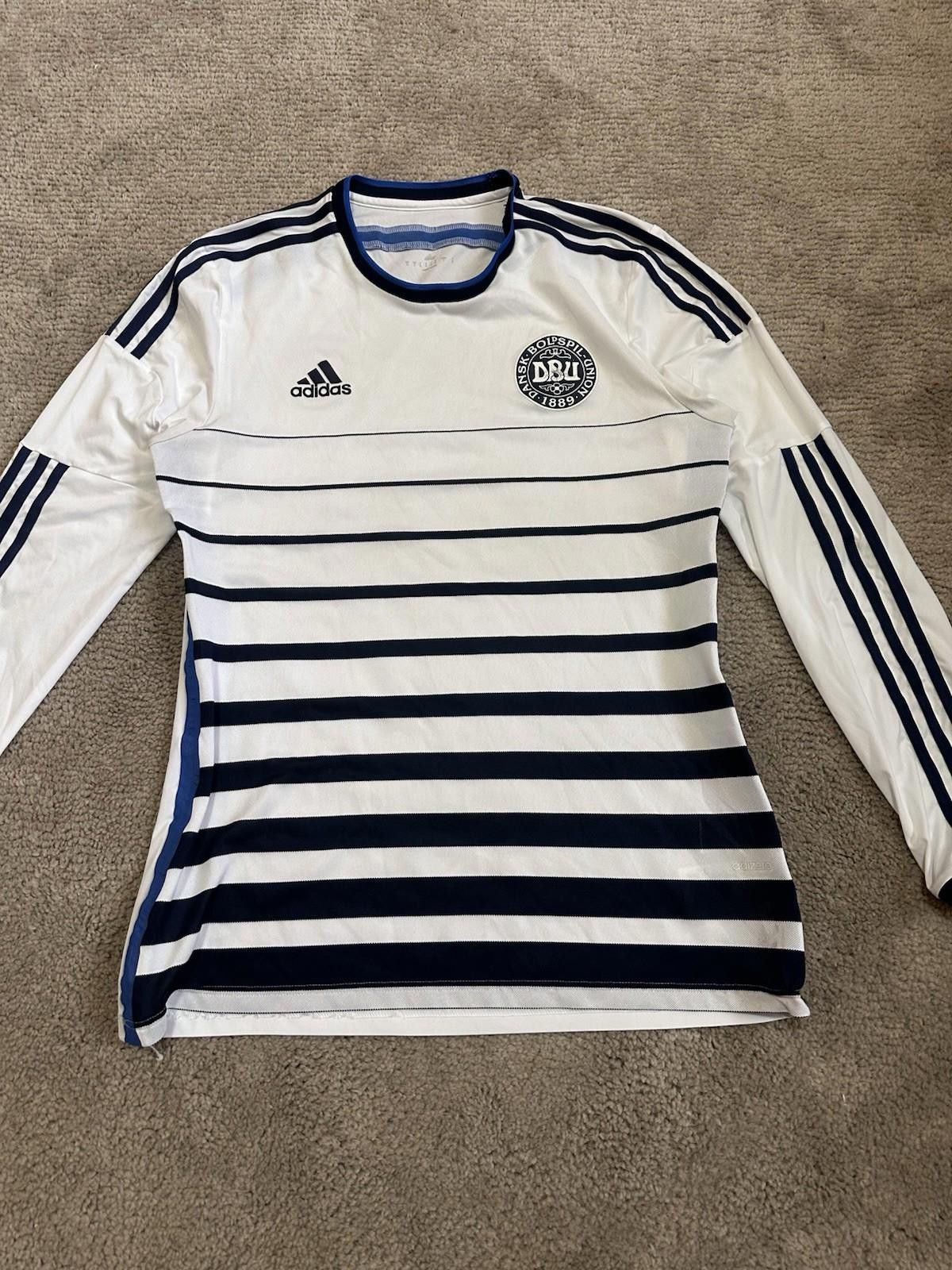 Adidas DENMARK 2014 2015 AWAY SHIRT JERSEY LONG SLEEVE ADIDAS Sz S Size US S / EU 44-46 / 1 - 3 Thumbnail