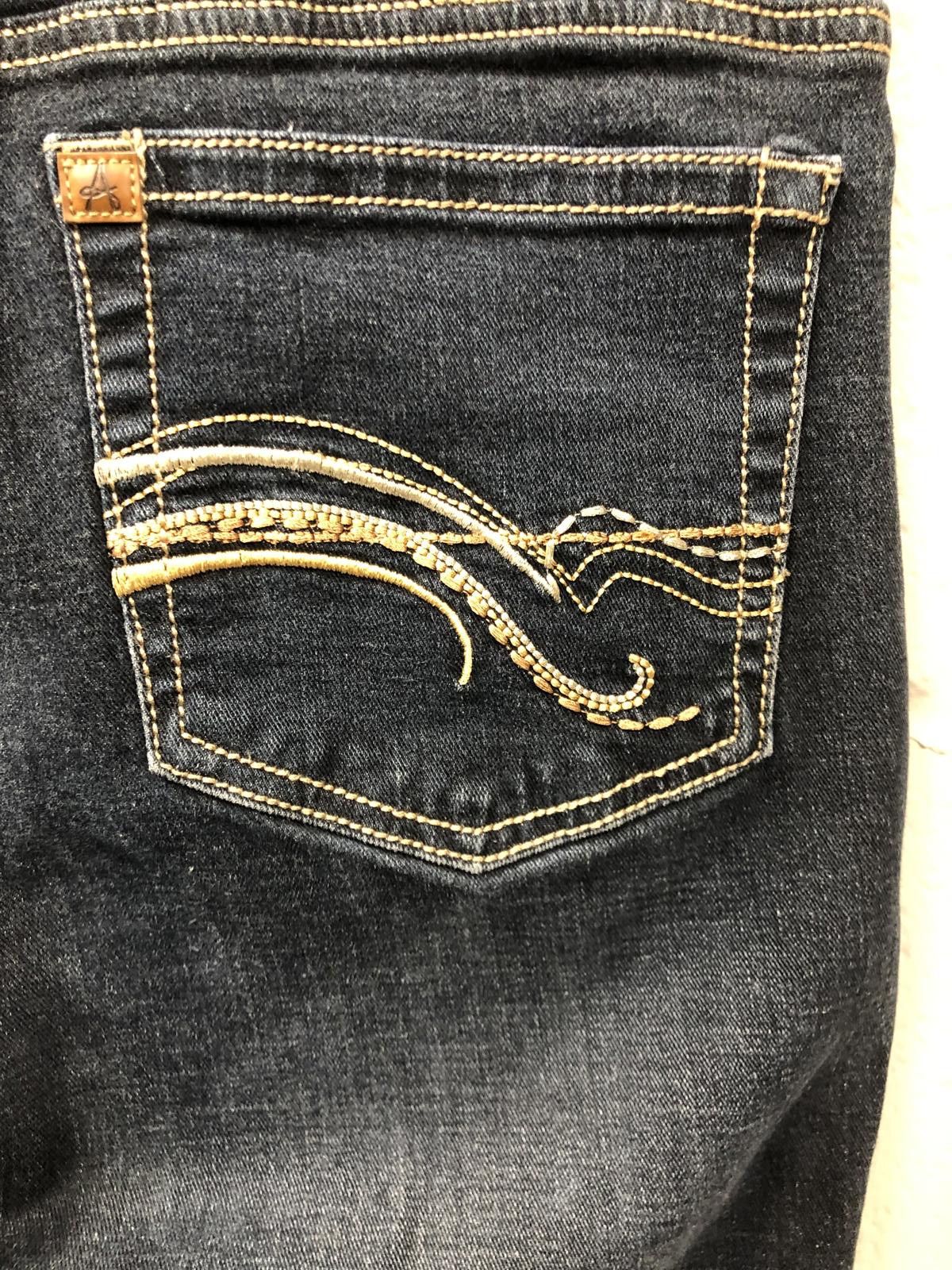 AKOO Stylish Aiko Women's Denim Jeans - Dark Wash Size 28" / US 6 / IT 42 - 4 Thumbnail