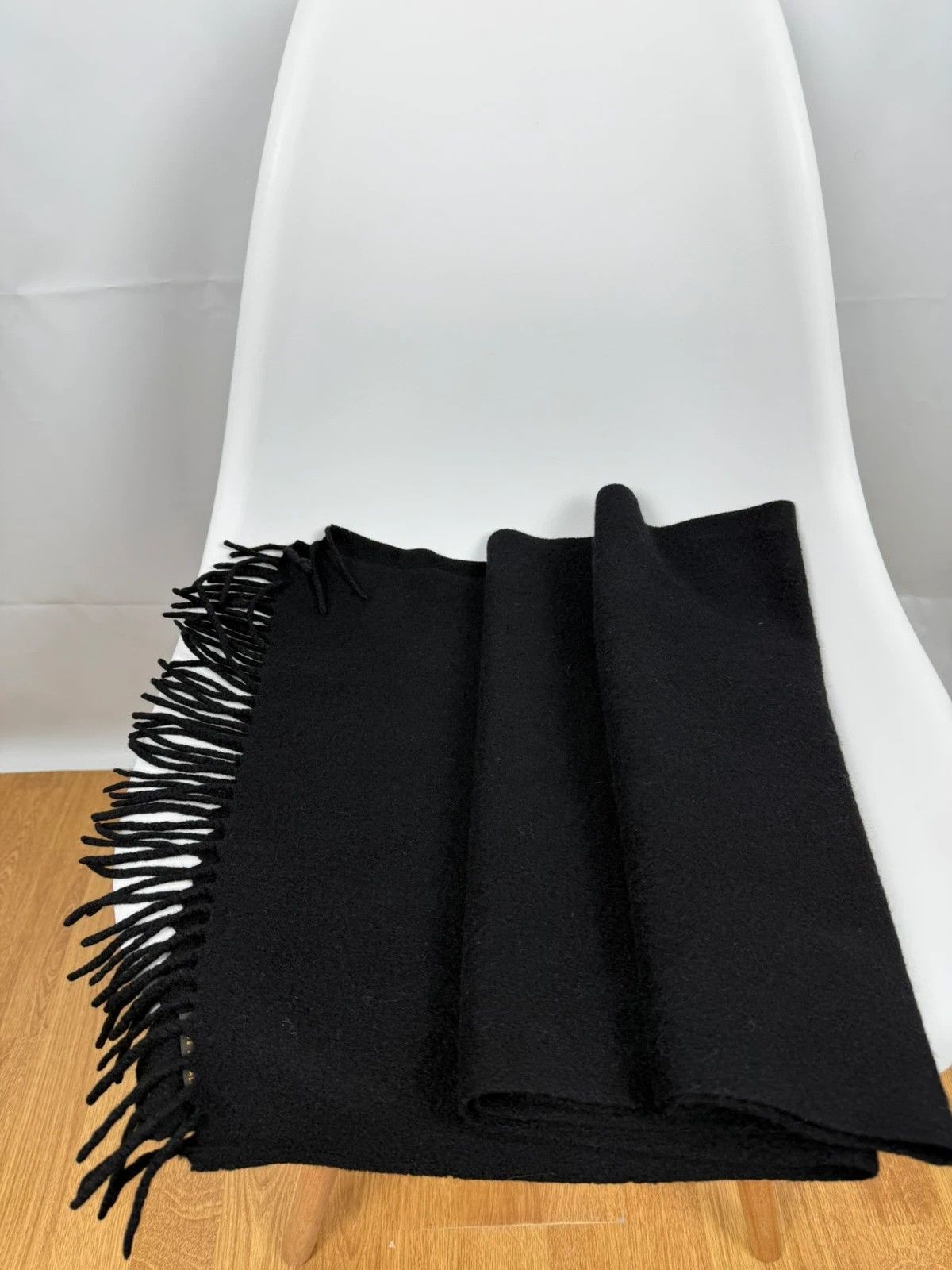 Loro Piana Loro Piana For Neiman Marcus 100% Cashmere Shawl Scarf Size ONE SIZE - 6 Thumbnail