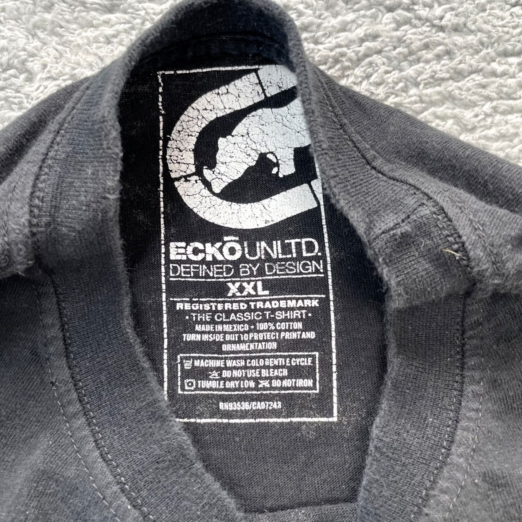 Ecko Unltd. VINTAGE Ecko Unltd. Shirt Mens 2XL Black Graphic Print Crew Neck Short Sleeve Hip Hop Baggy Streetwear Flames Dice Pattern Logo T-Shirt Size US XXL / EU 58 / 5 - 4 Thumbnail