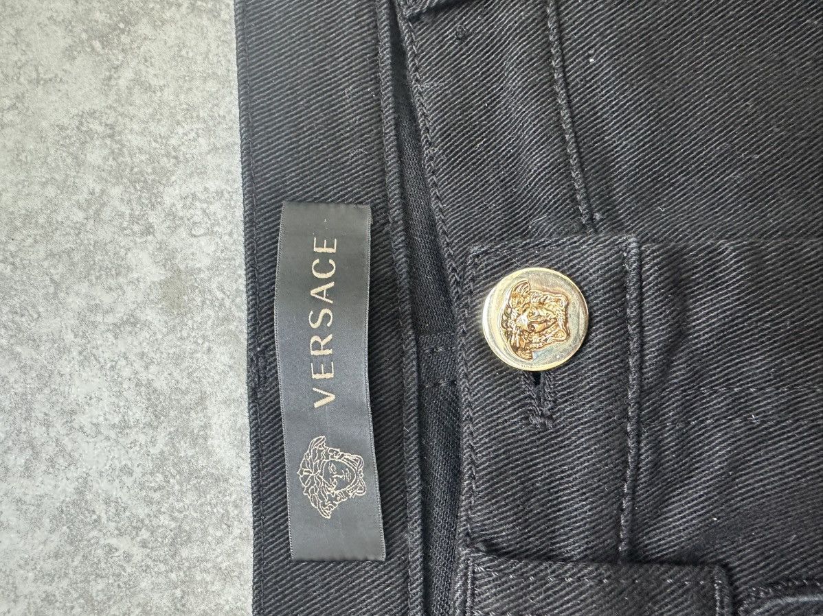 Versace Versace Embroidered and Beaded Jeans - As New Size 28" / US 6 / IT 42 - 3 Thumbnail