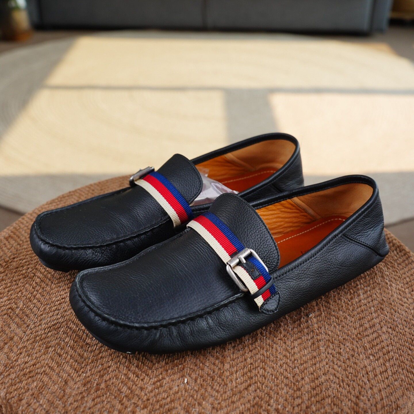 Gucci Gucci Leather Striped Black Lowtop Sneakers 10.5 Men Size US 10.5 / EU 43-44 - 1 Thumbnail