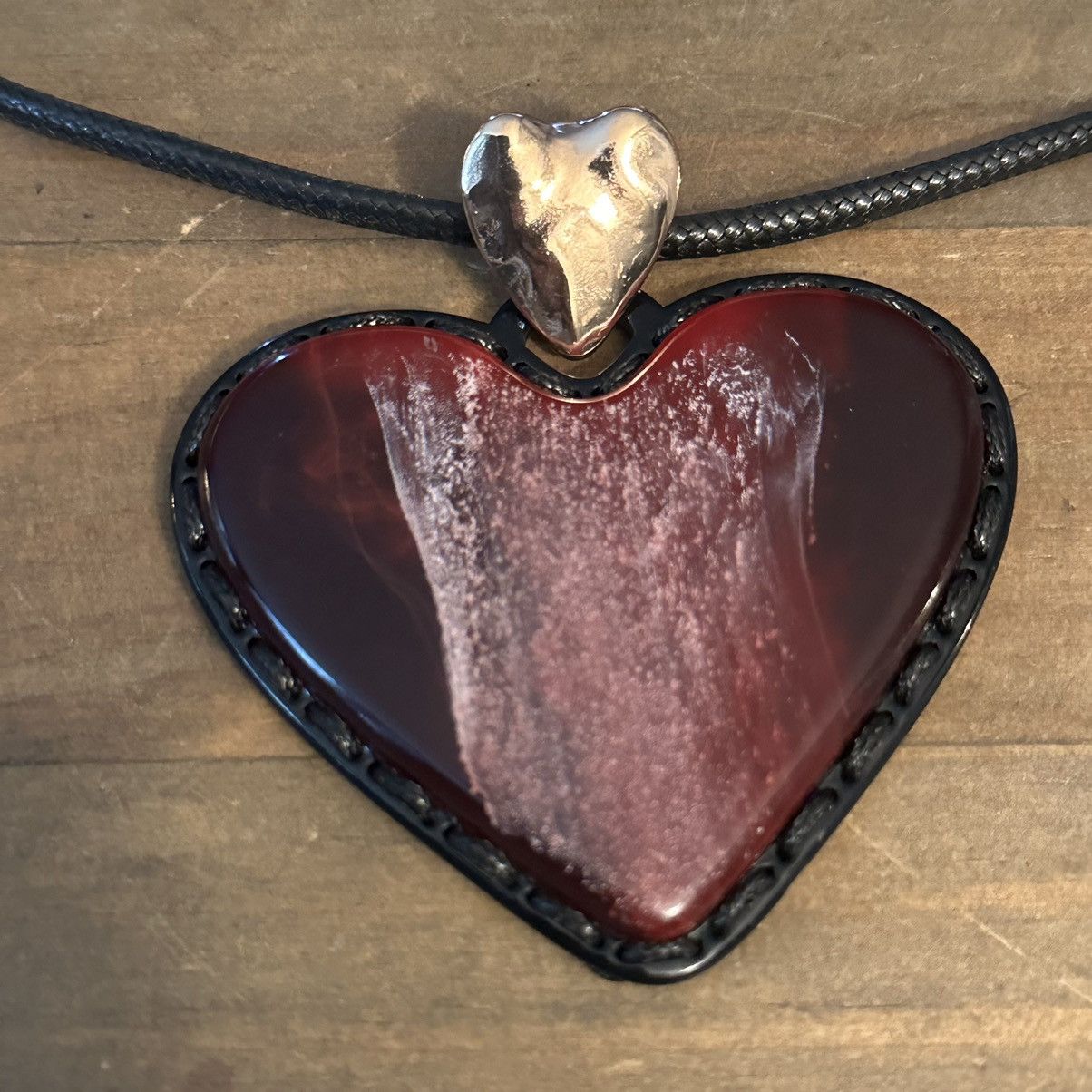 Other Large red resin heart pendant necklace Size ONE SIZE - 2 Thumbnail