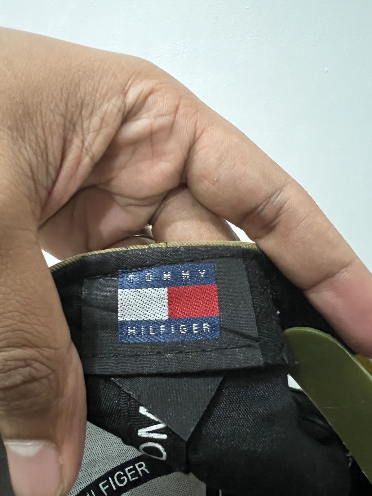 Tommy Hilfiger Tommy Hilfiger Big Logo Fade Hat Size ONE SIZE - 16 Thumbnail
