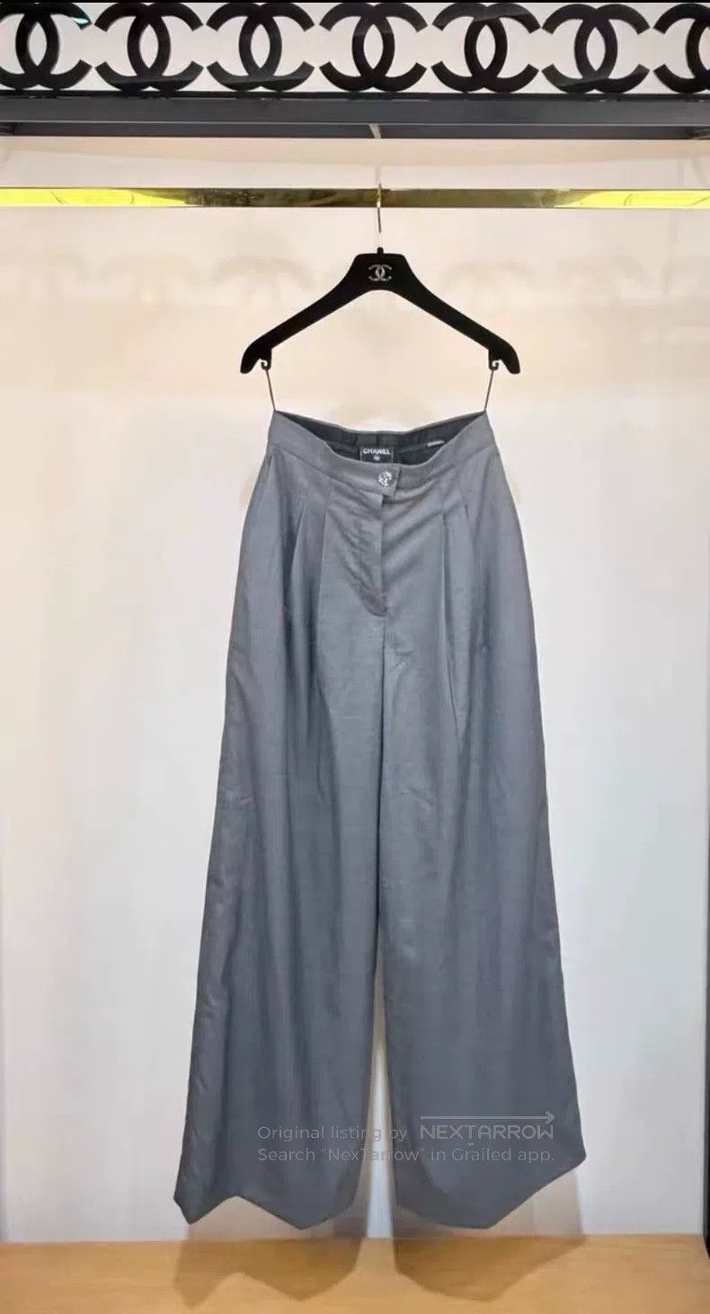 Chanel Chanel Grey wide-leg trousers Size 42" / US 20 - 1 Thumbnail