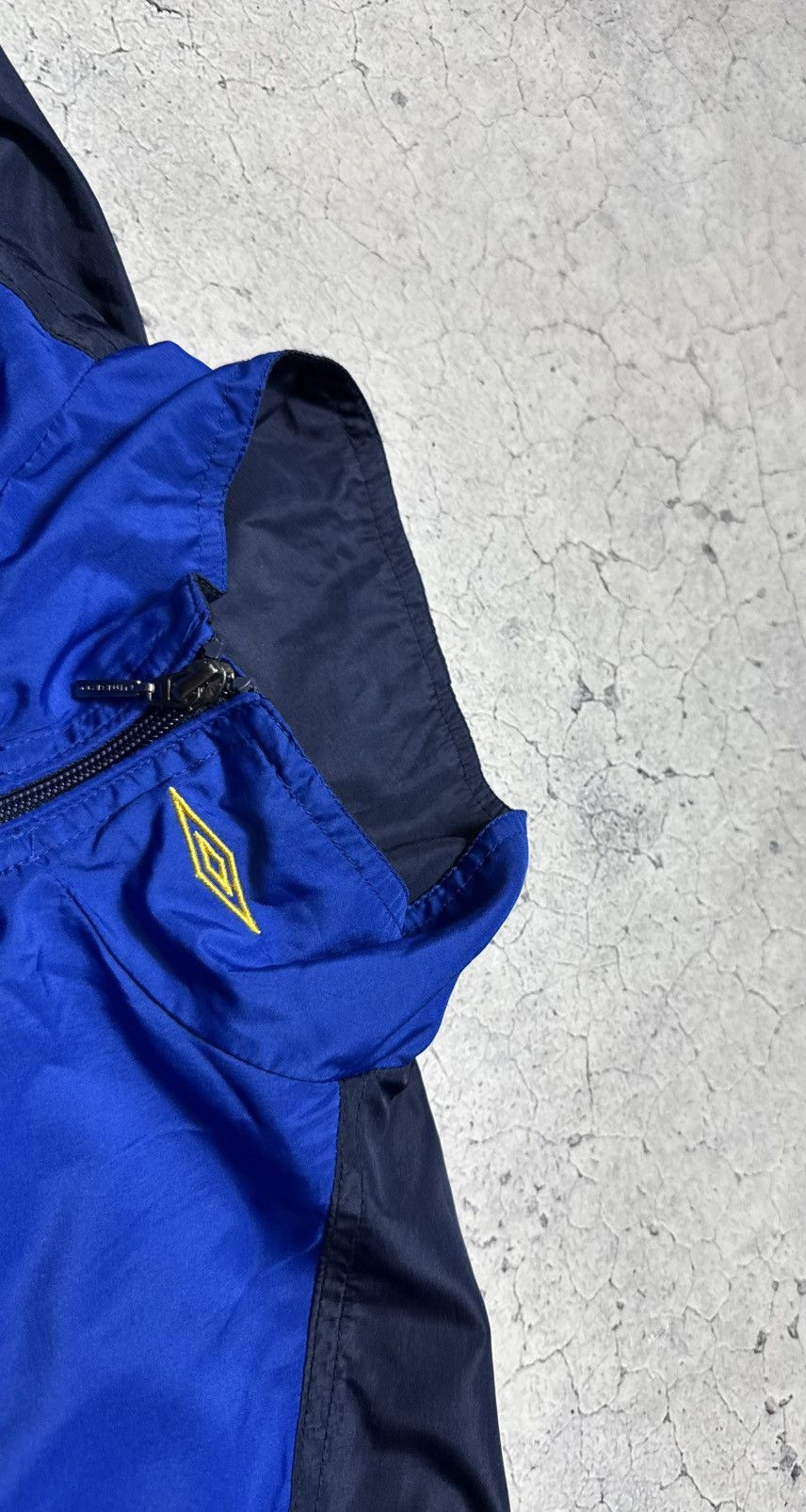 Umbro Umbro Sweden Team Vintage Nylon Jacket Football Soccer Size US M / EU 48-50 / 2 - 7 Thumbnail