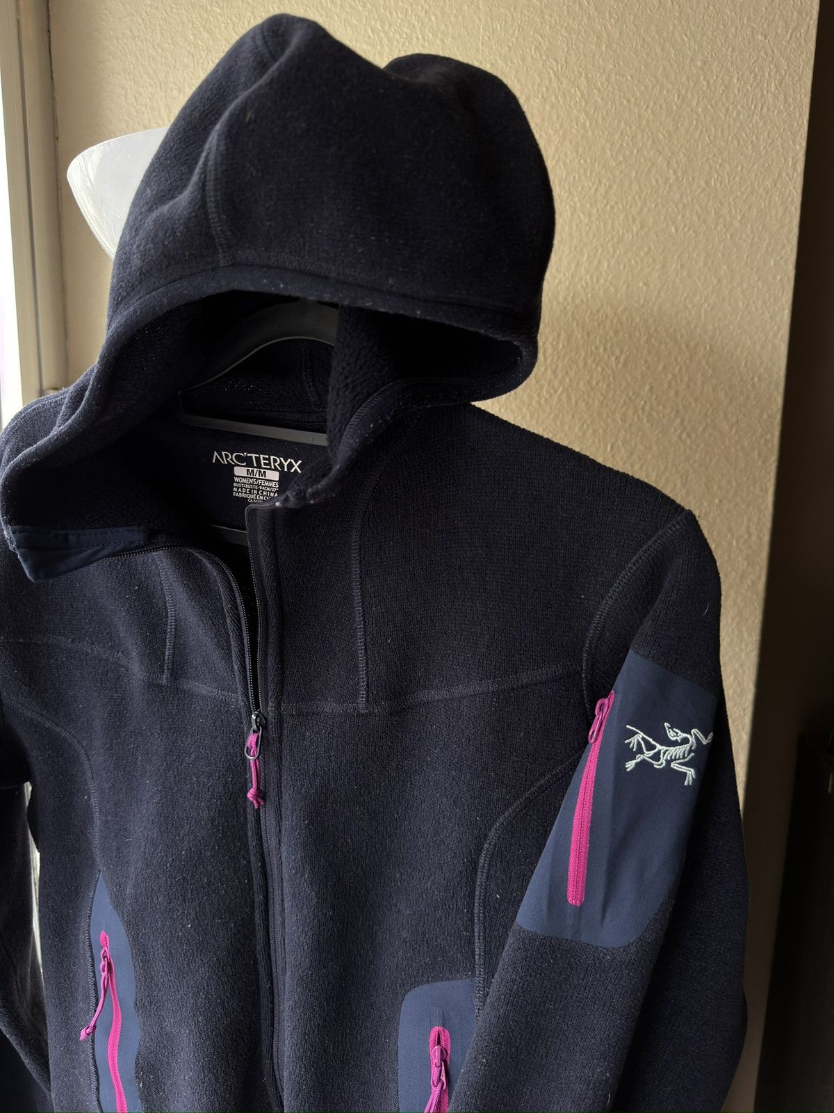 Arc'teryx Arcteryx fleece hoodie Size M / US 6-8 / IT 42-44 - 1 Thumbnail
