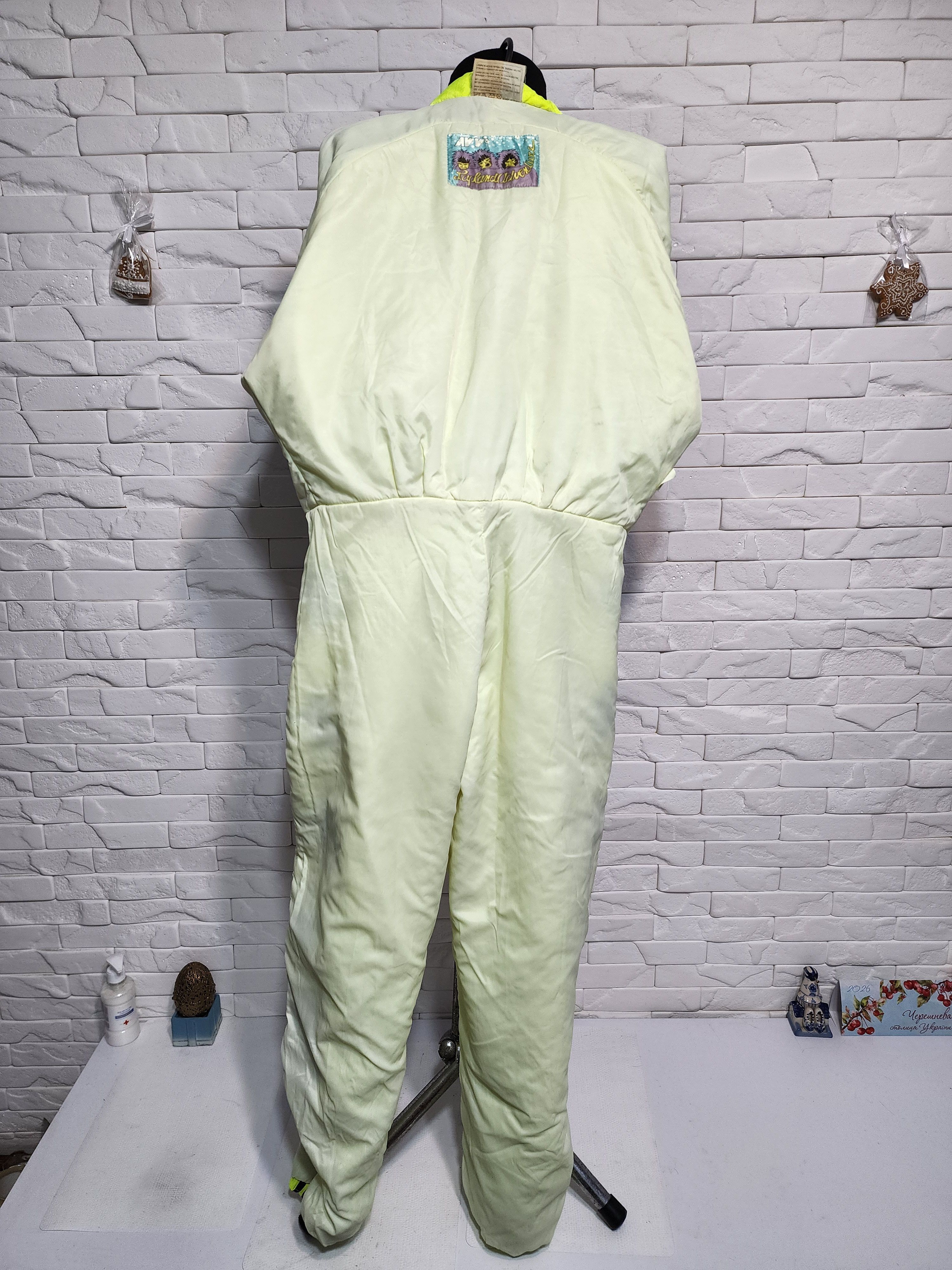 Other Men's Ski Sports Suit: Yellow Warm Activewear. Size US 31 - 9 Thumbnail