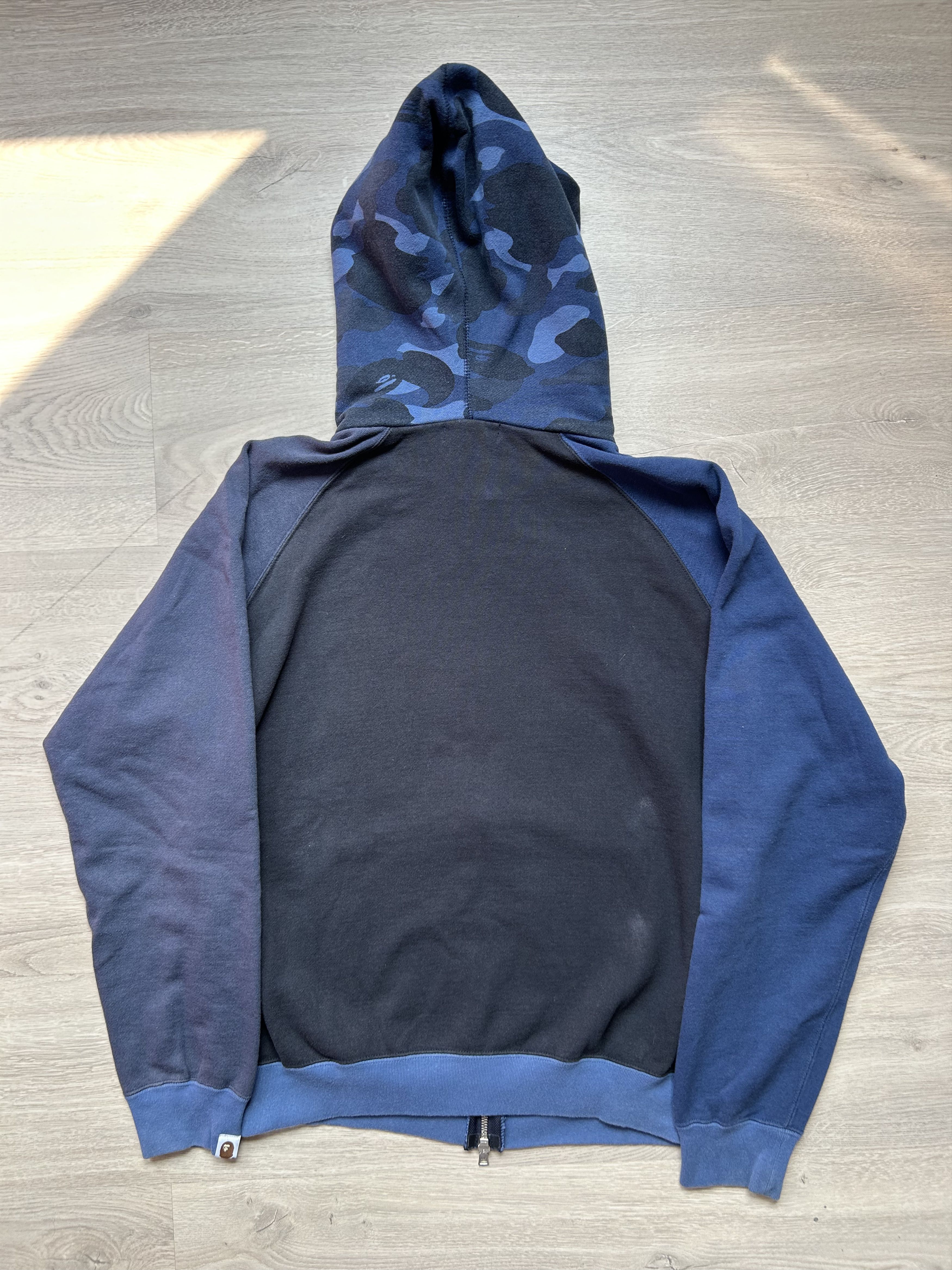 Bape 2004 Bape OG Blue Camo Spellout Full Zip Hoodie [Size M] Size US M / EU 48-50 / 2 - 6 Thumbnail