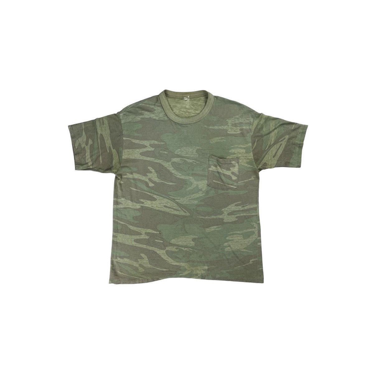 Vintage VINTAGE 70'S CAMO POCKET T-SHIRT Size US L / EU 52-54 / 3 - 1 Thumbnail