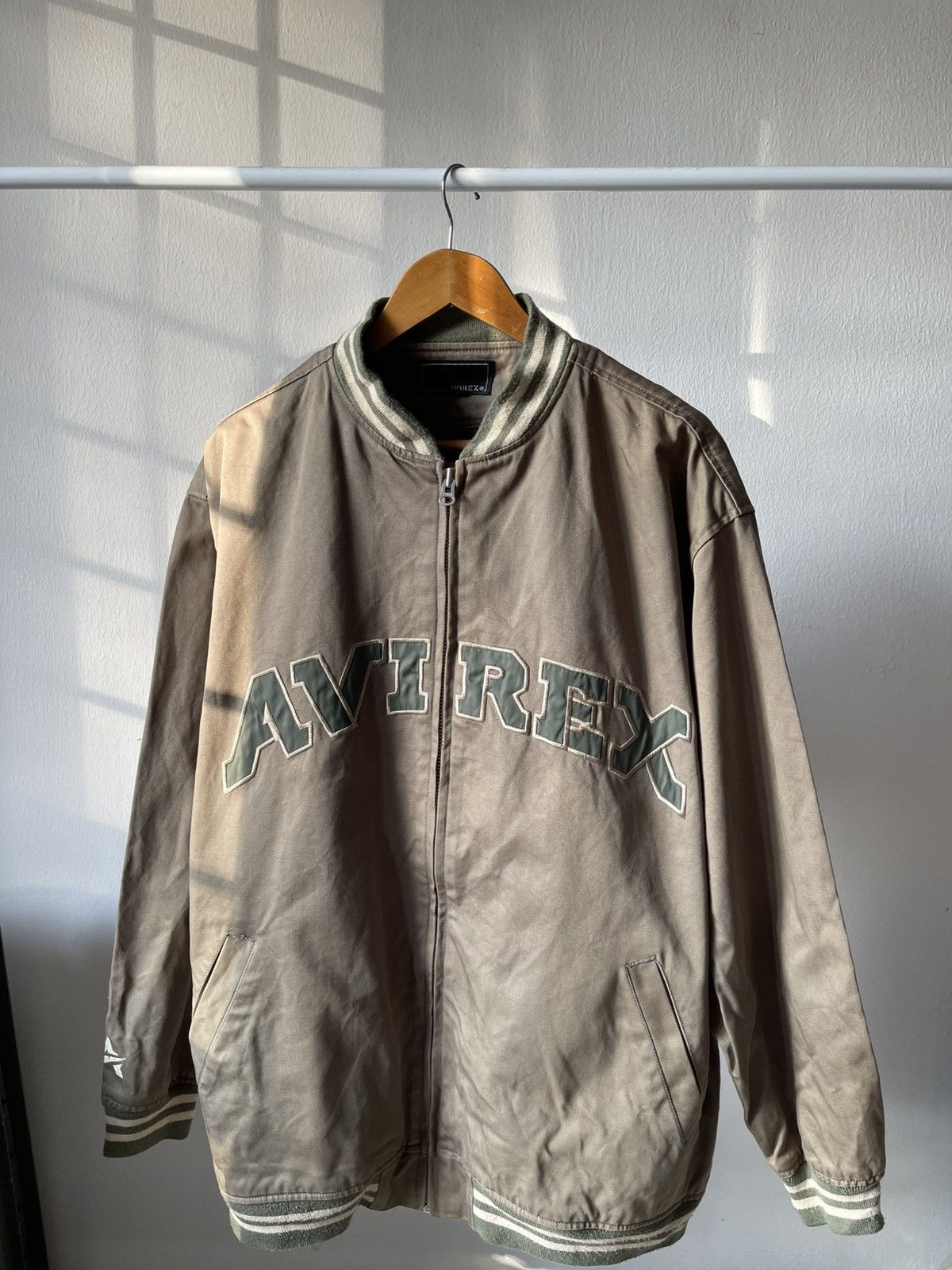 Avirex Vintage Avirex Green Army Zip Jacket A4 Size US XXL / EU 58 / 5 - 1 Thumbnail