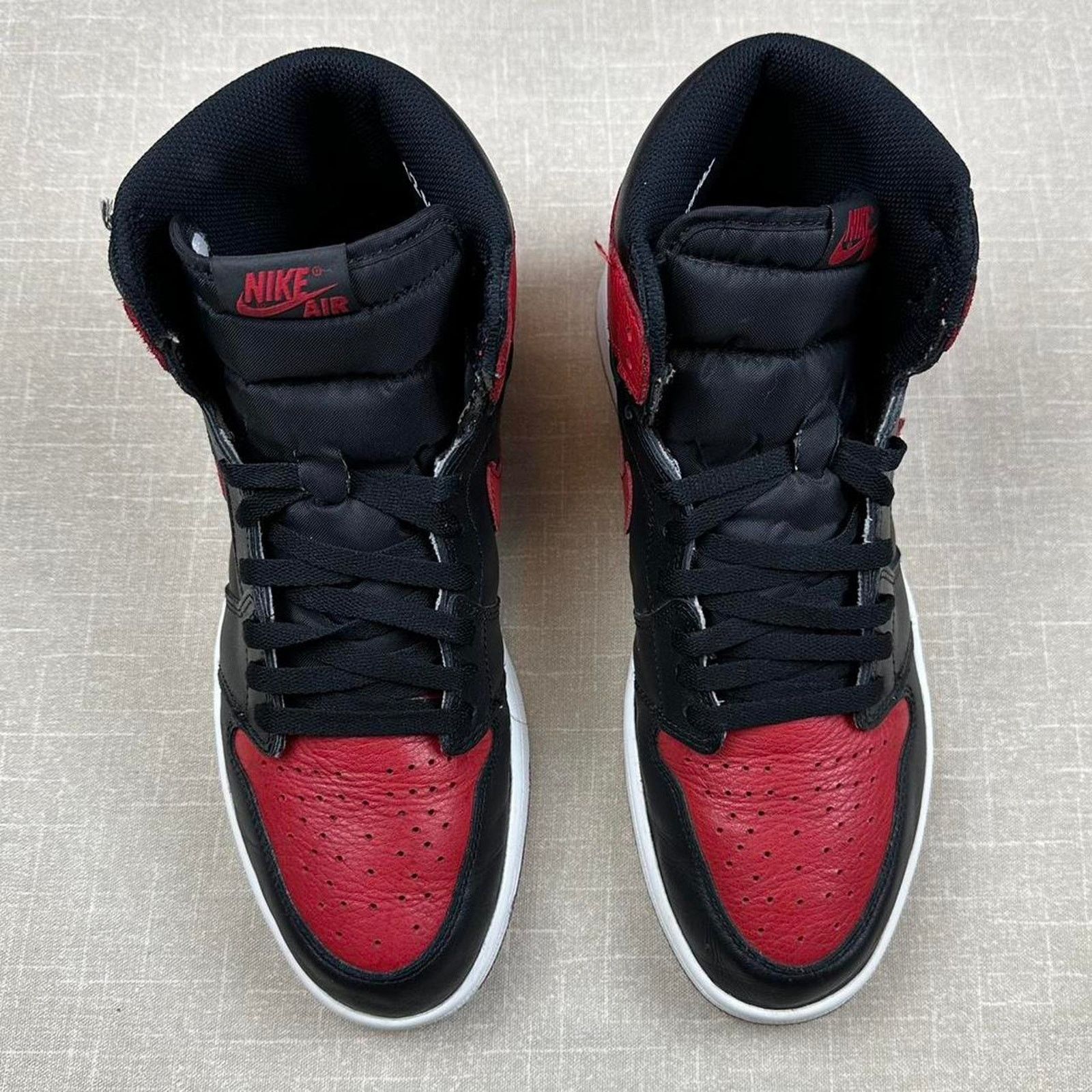 Jordan Brand 2016 Jordan 1 High "Bred/Banned" Size US 12 / EU 45 - 3 Thumbnail