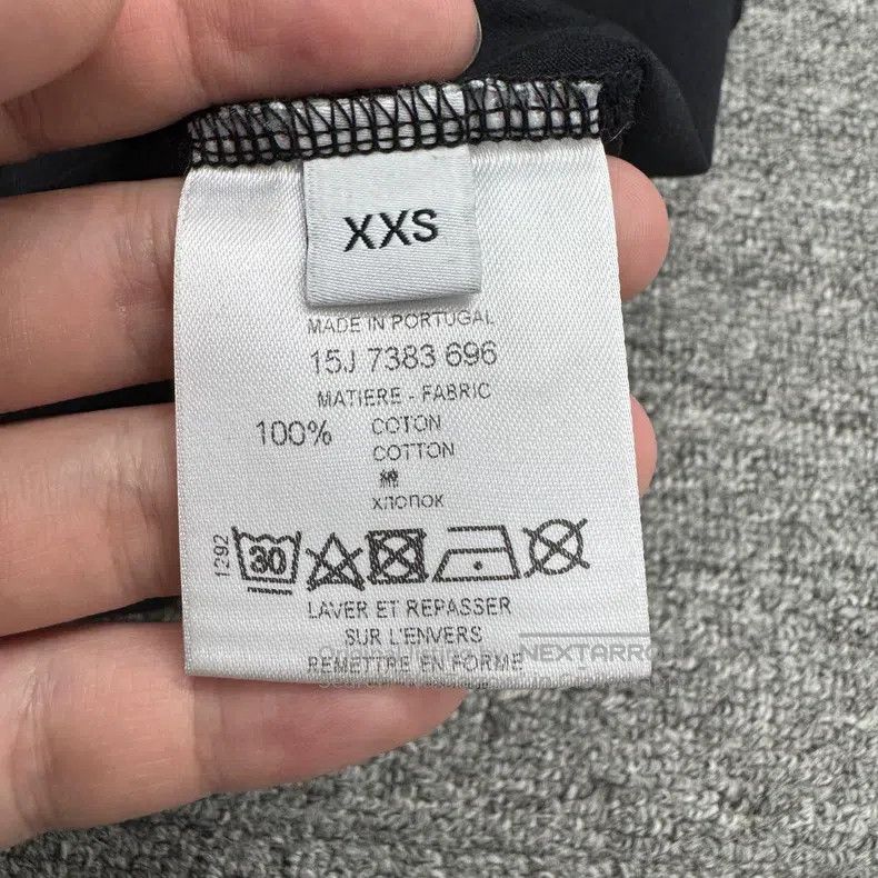 Givenchy Givenchy Starry Short Sleeve Size: XXS Size US XXS / EU 40 - 3 Thumbnail