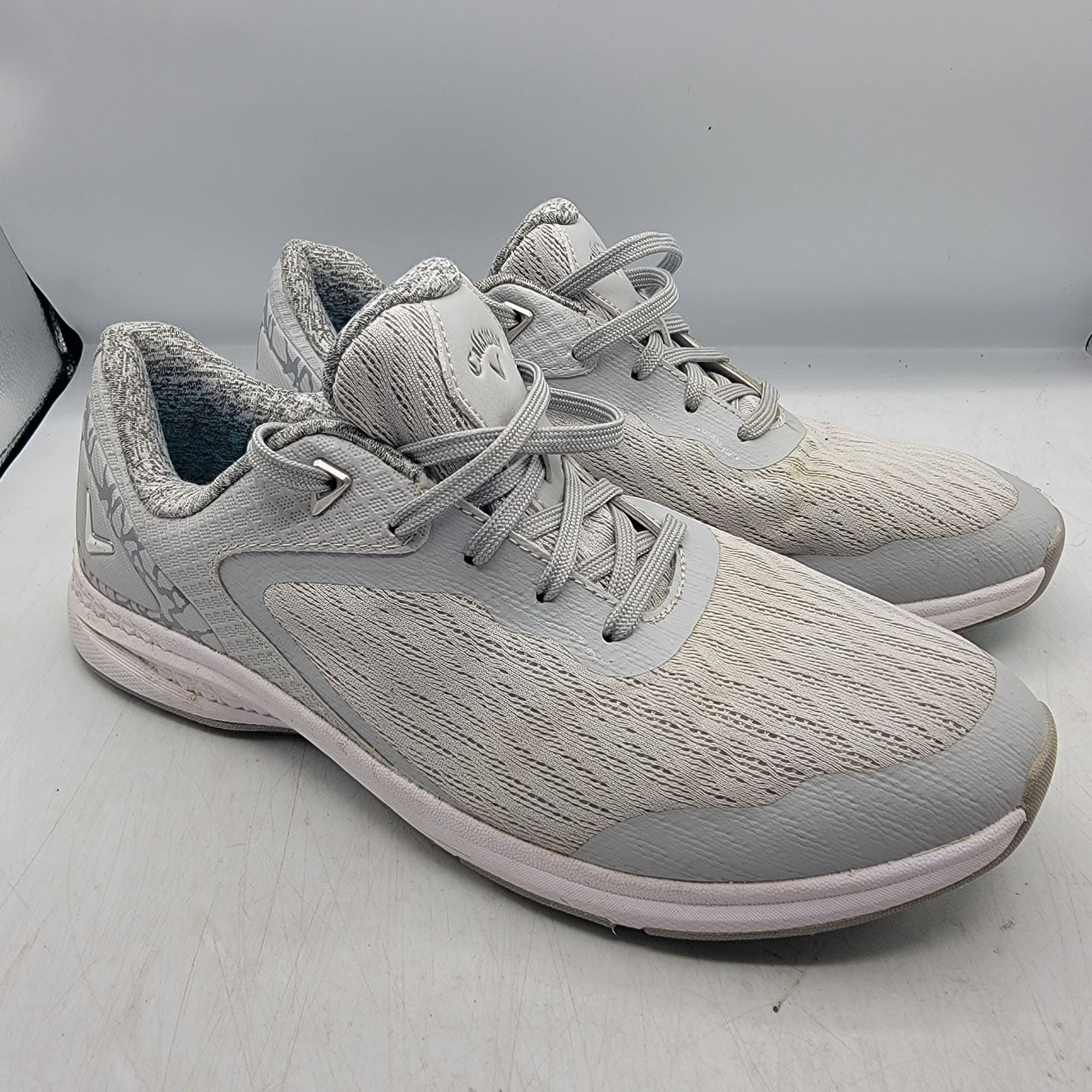 Callaway Golf Coronado V2 Womens 8.5 Gray Golf Shoes Spikele