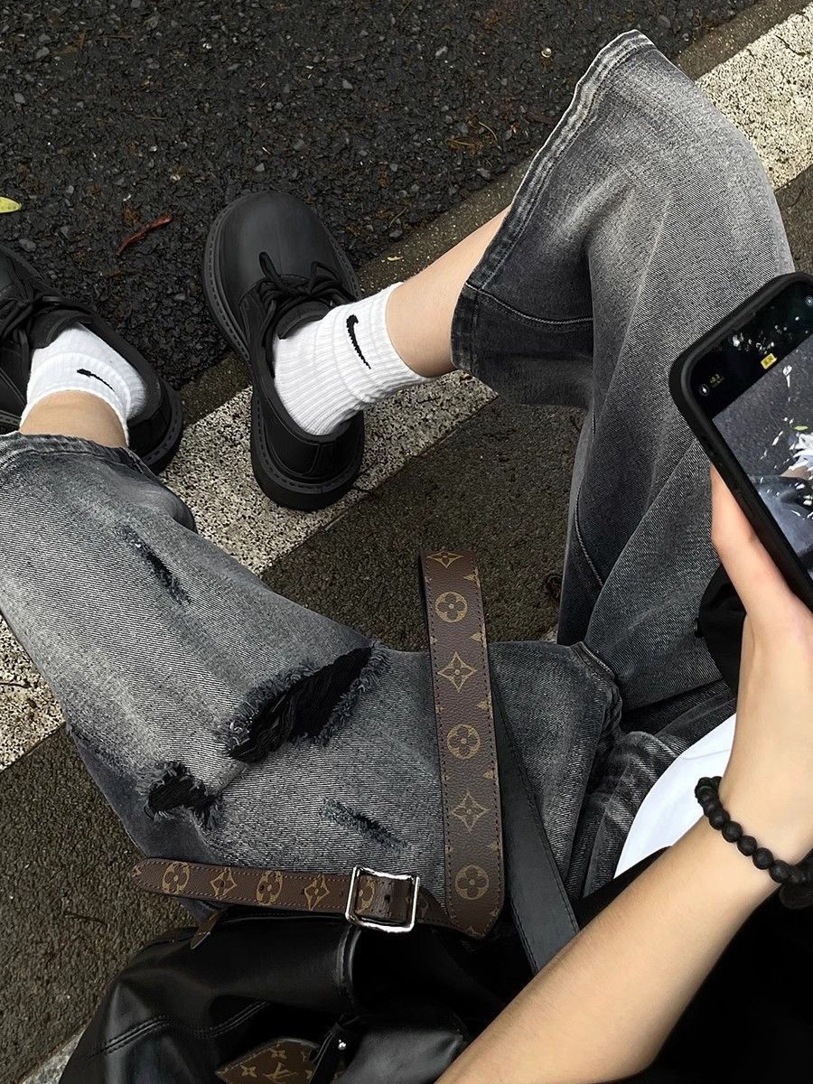 Japanese Brand Loose straight leg distressed gradient denim shorts Size US 32 / EU 48 - 5 Thumbnail