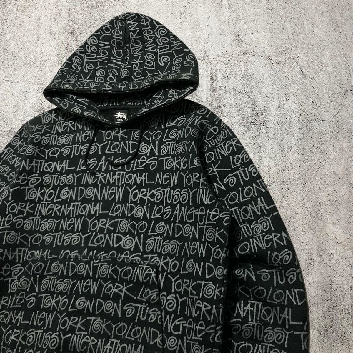 Stussy Stussy World Tour Monogram Logo Pull Over Hoodie Black Size US L / EU 52-54 / 3 - 3 Thumbnail
